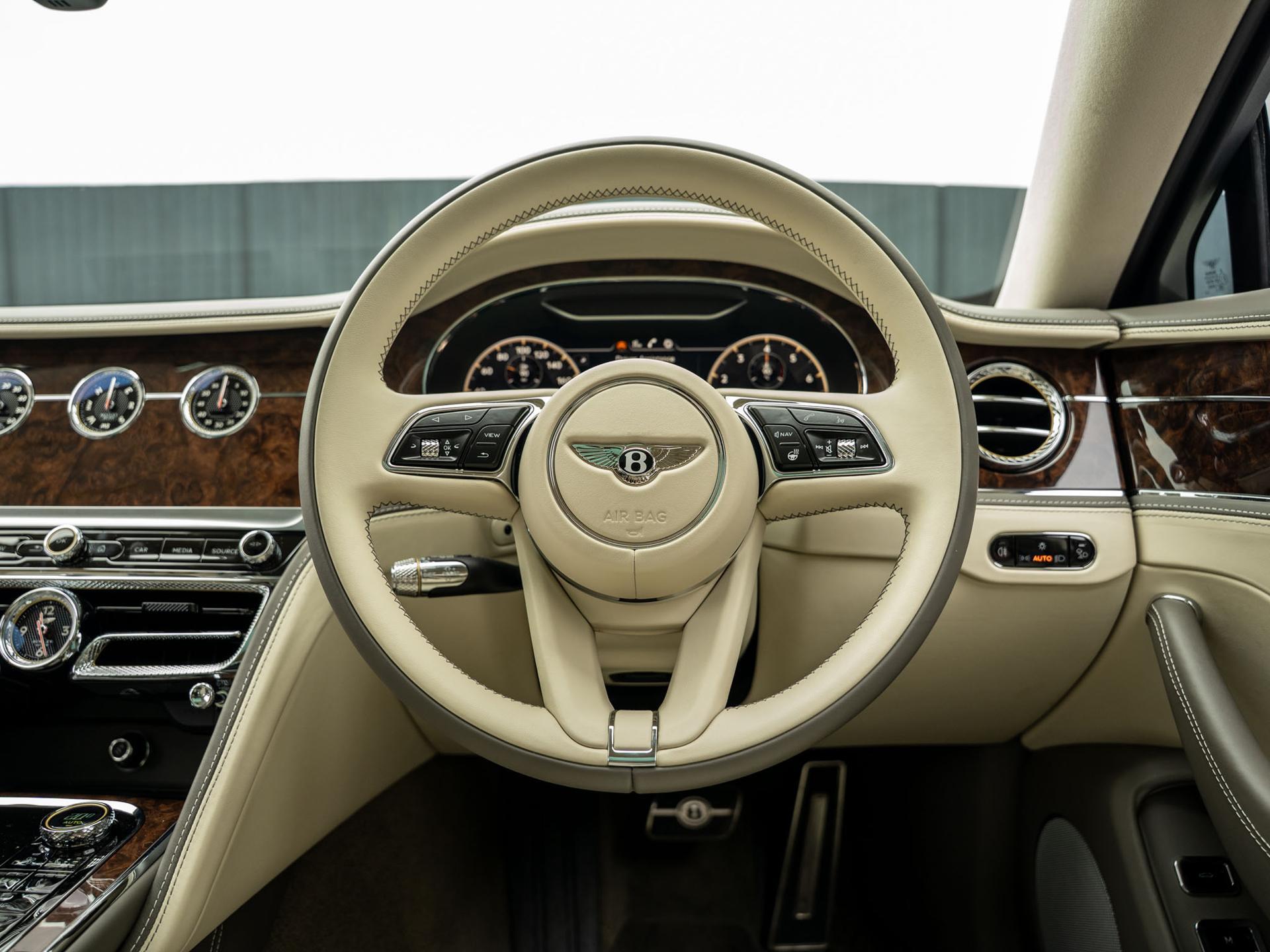 Bentley Flying Spur view 19