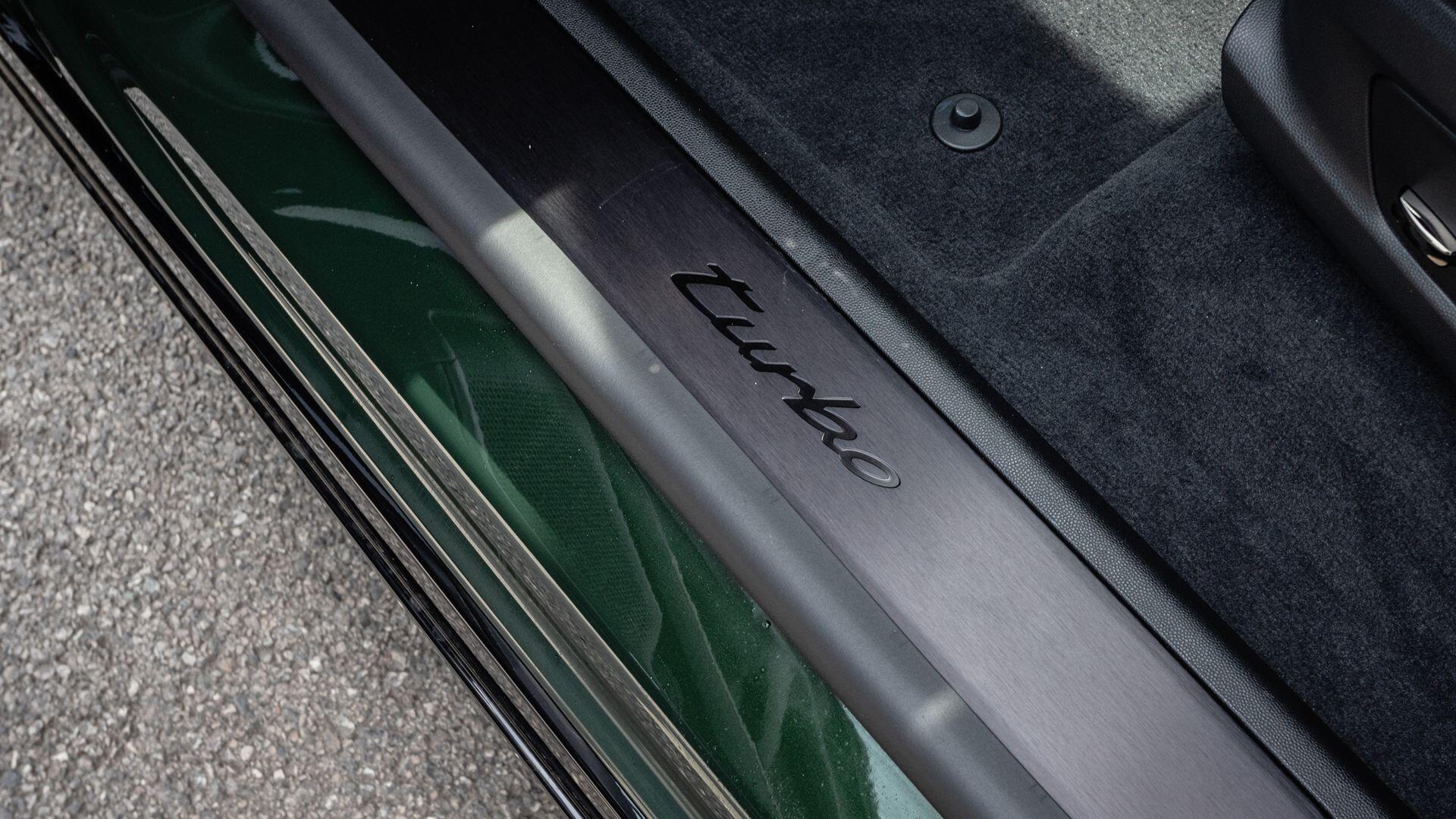 Porsche Cayenne view 32