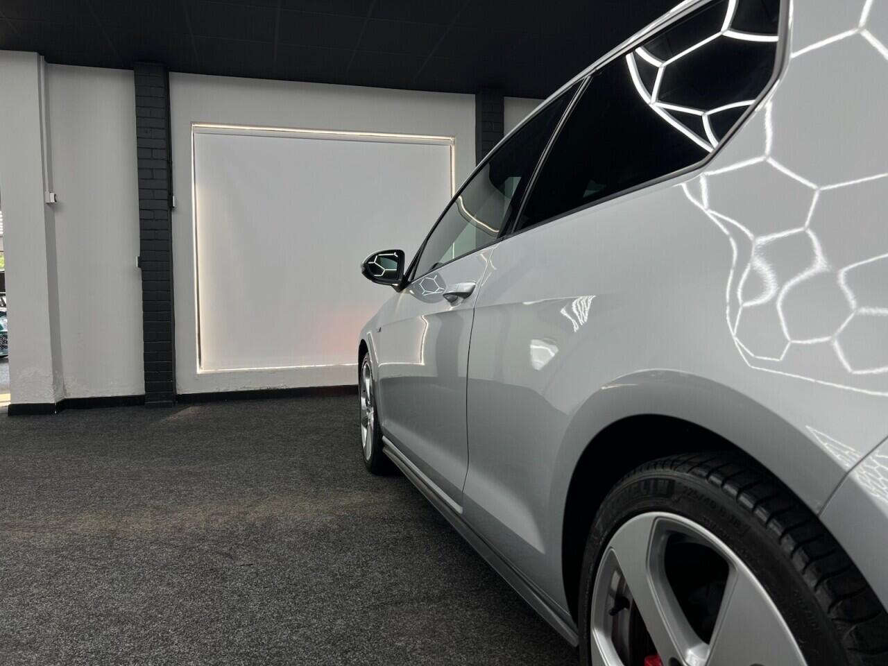Volkswagen Golf view 7