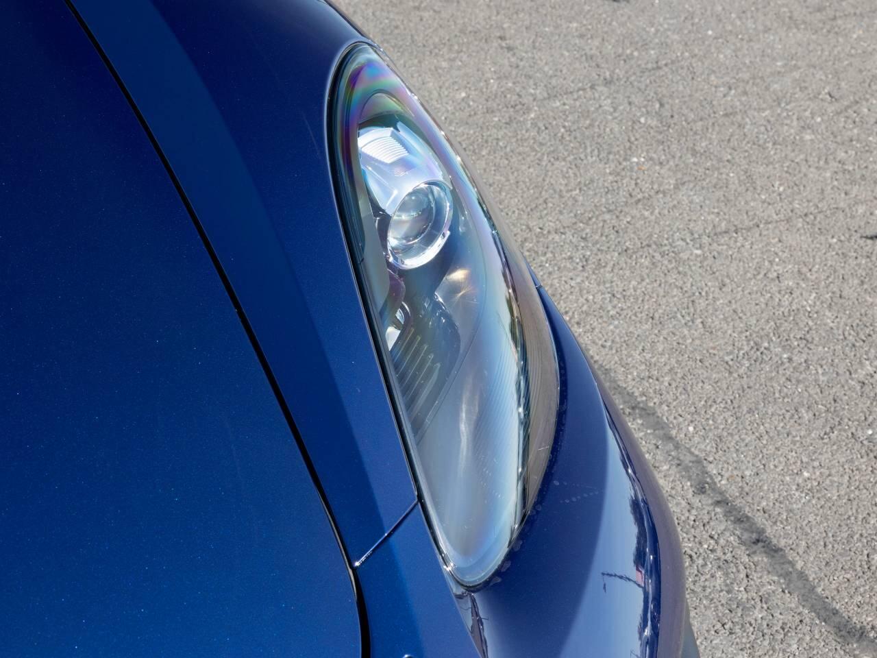 Porsche Cayman view 25