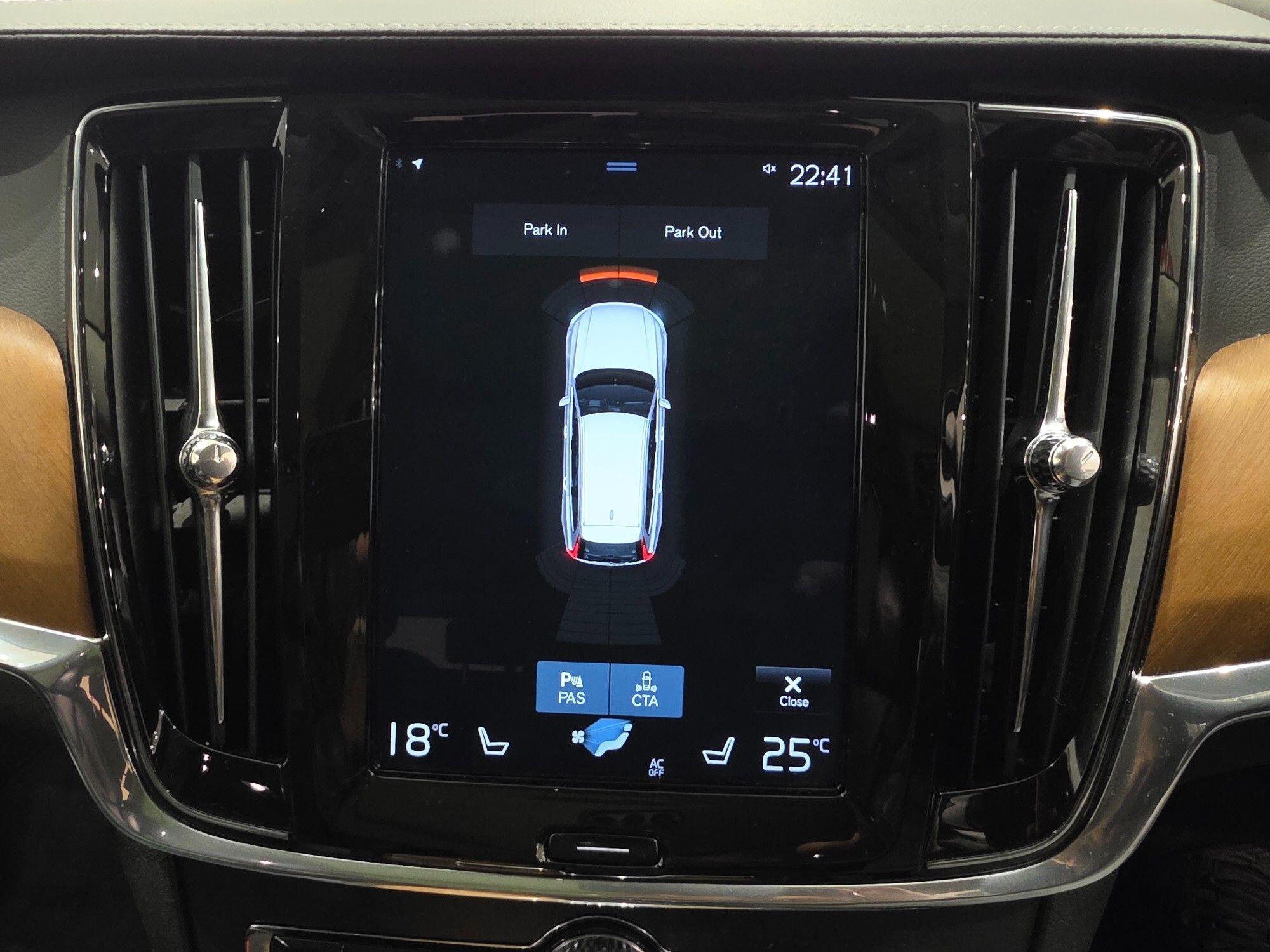Volvo V90 view 41