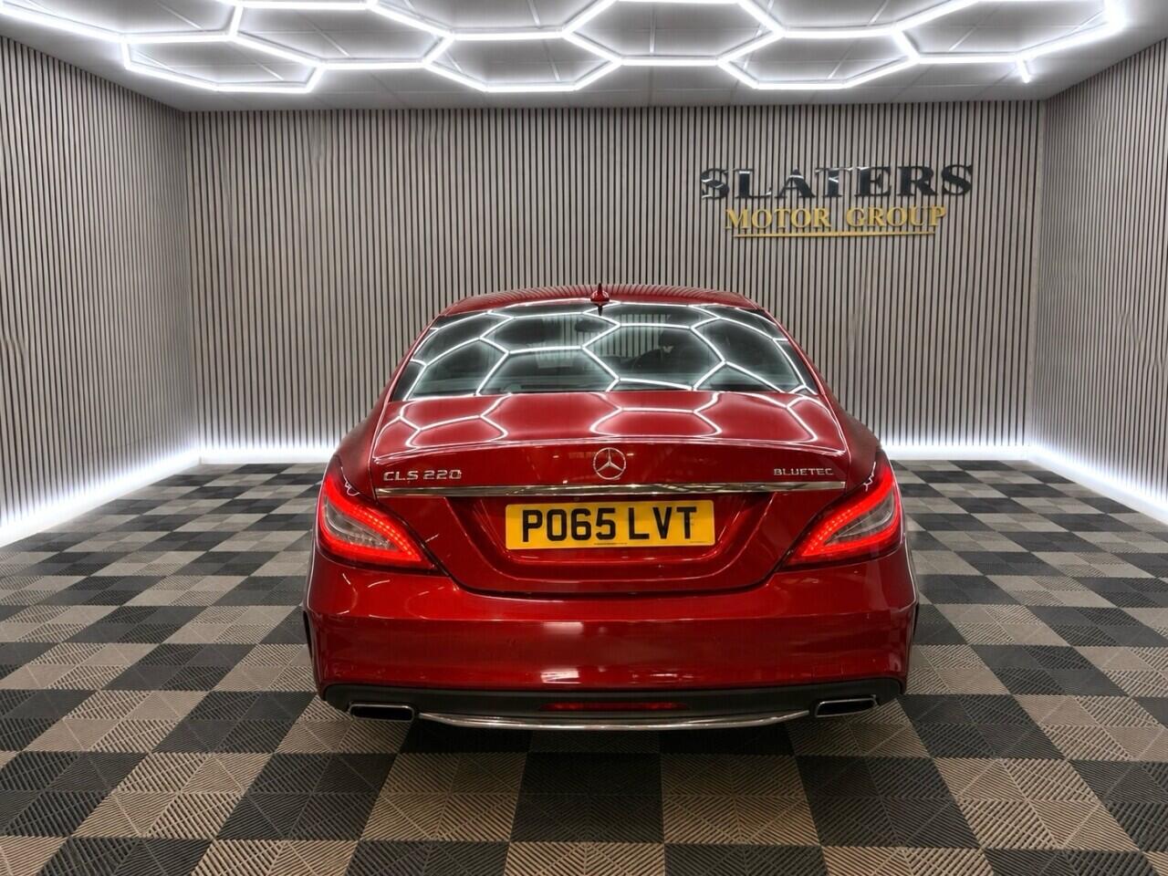 Mercedes-Benz CLS view 32