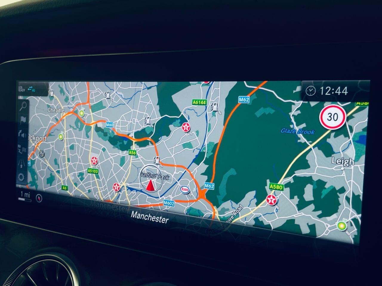 Mercedes-Benz E Class view 16