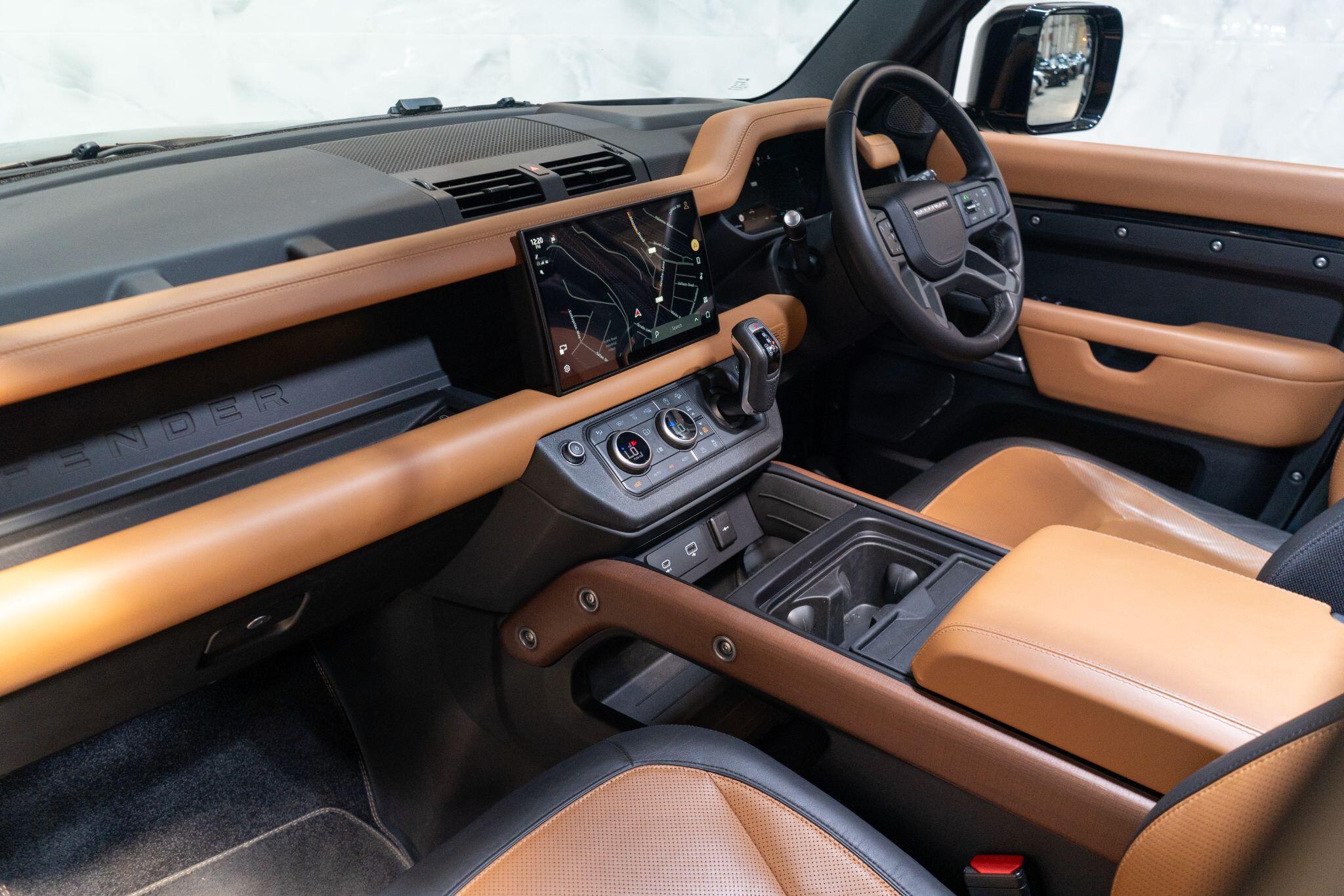 Land Rover Defender view 12