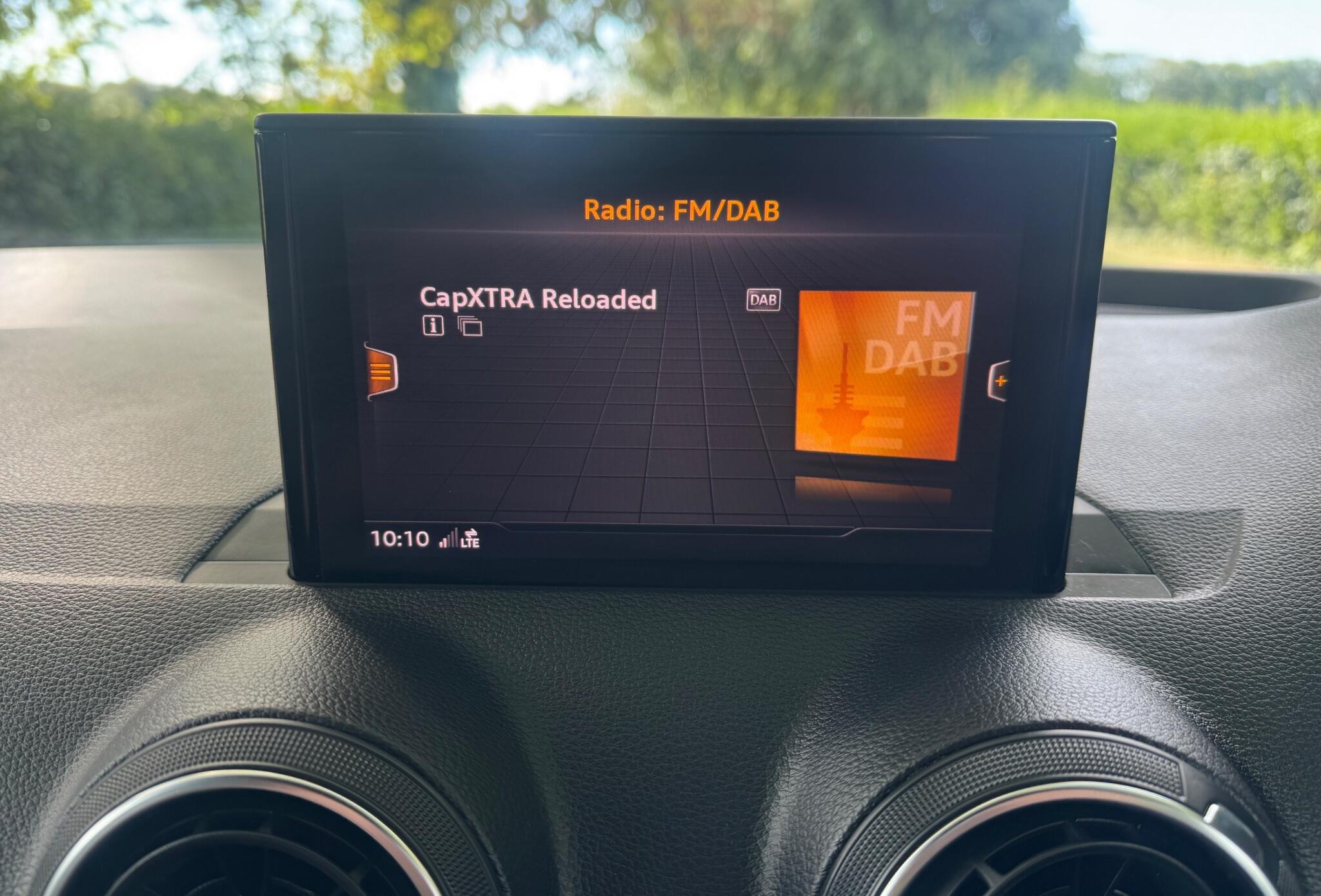 Audi Q2 view 70