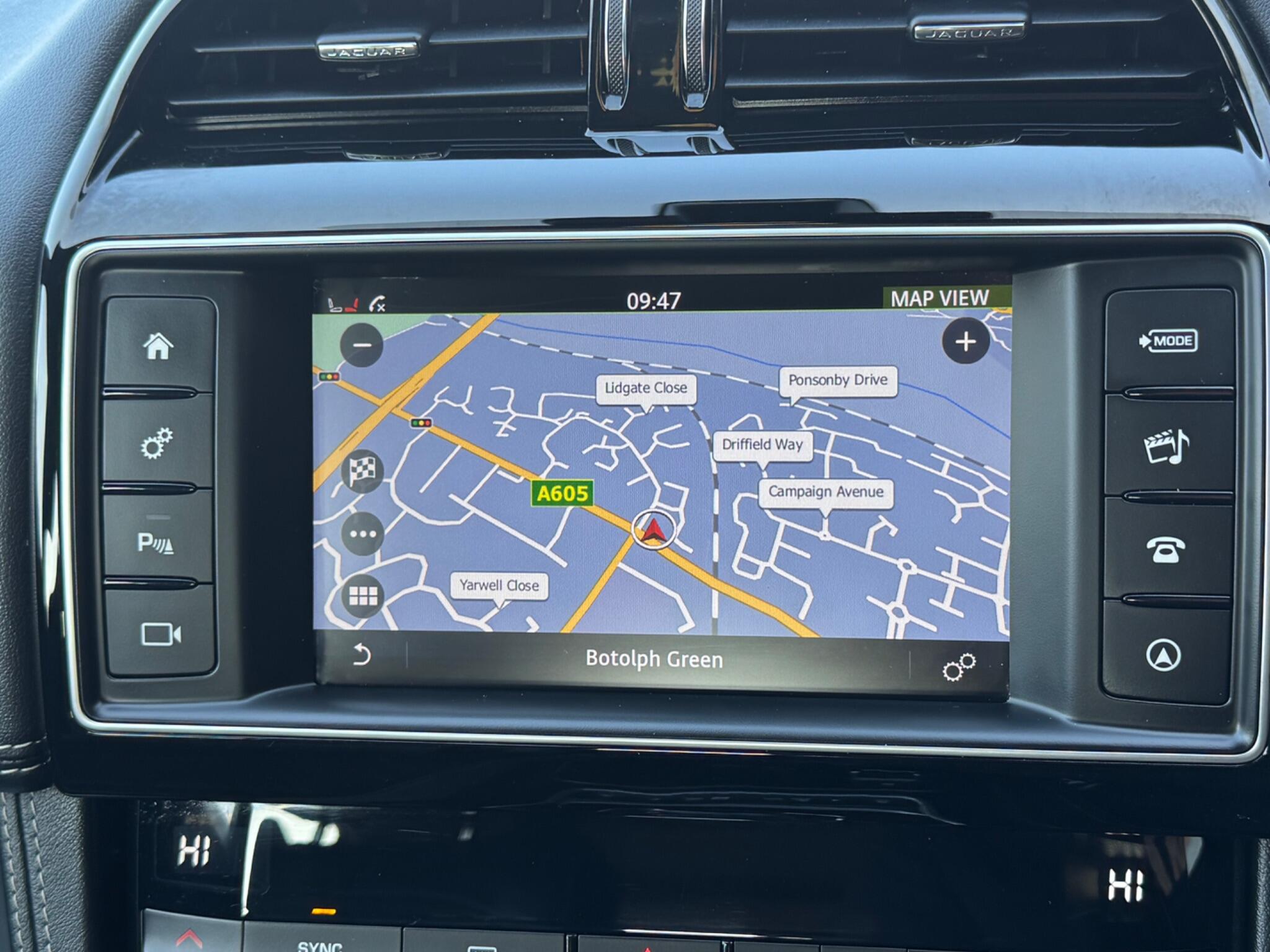 Jaguar F-Pace view 30