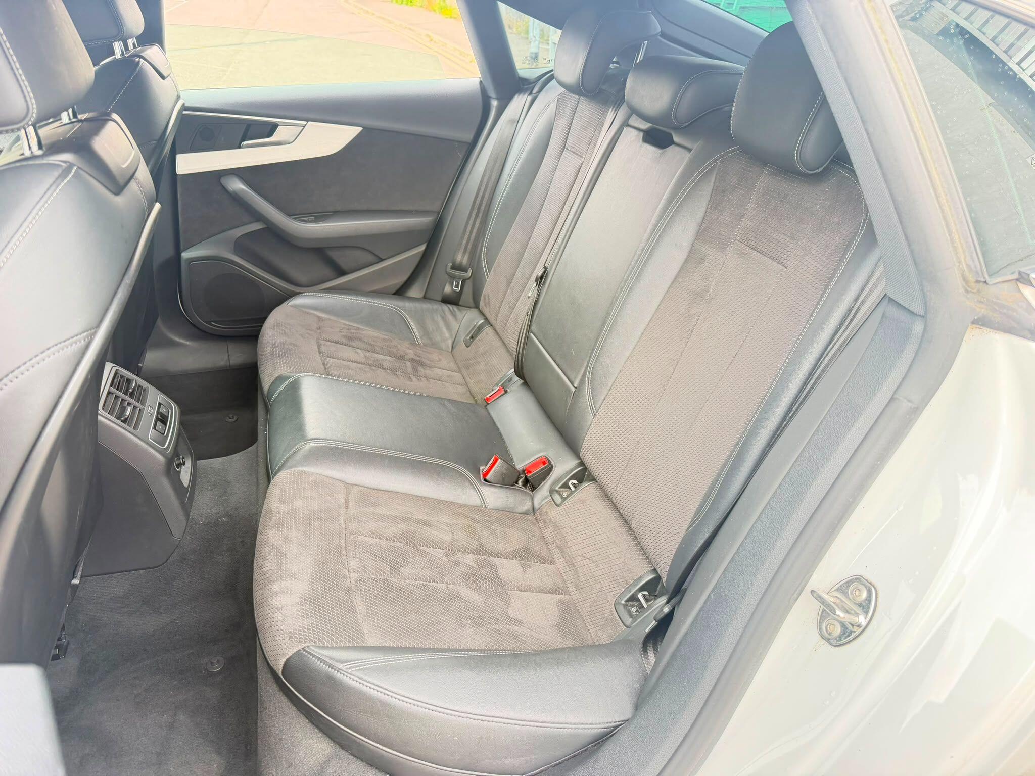 Audi A5 view 16