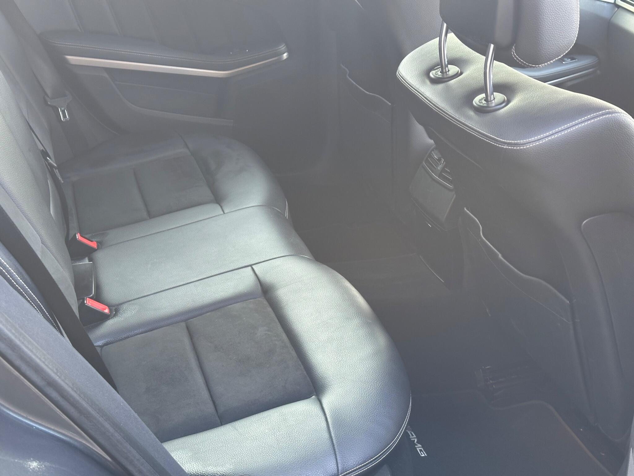 Mercedes-Benz E-Class view 28