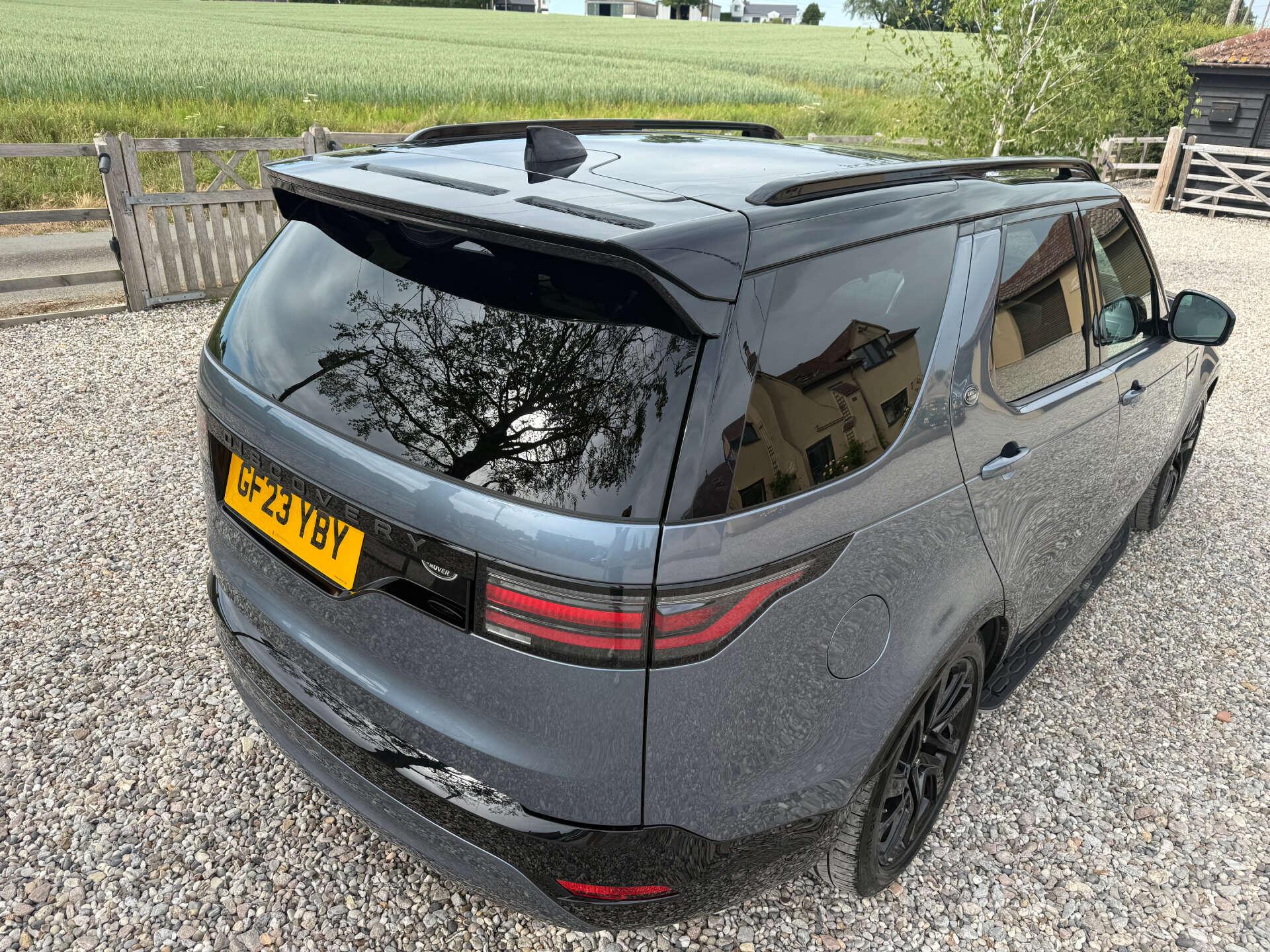 Land Rover Discovery view 10