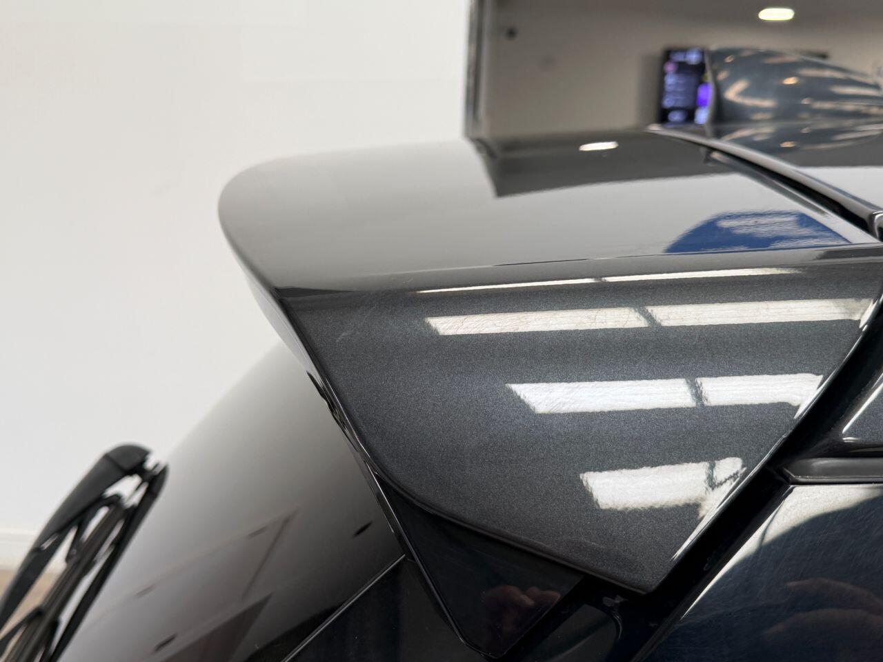 Land Rover Discovery Sport view 27