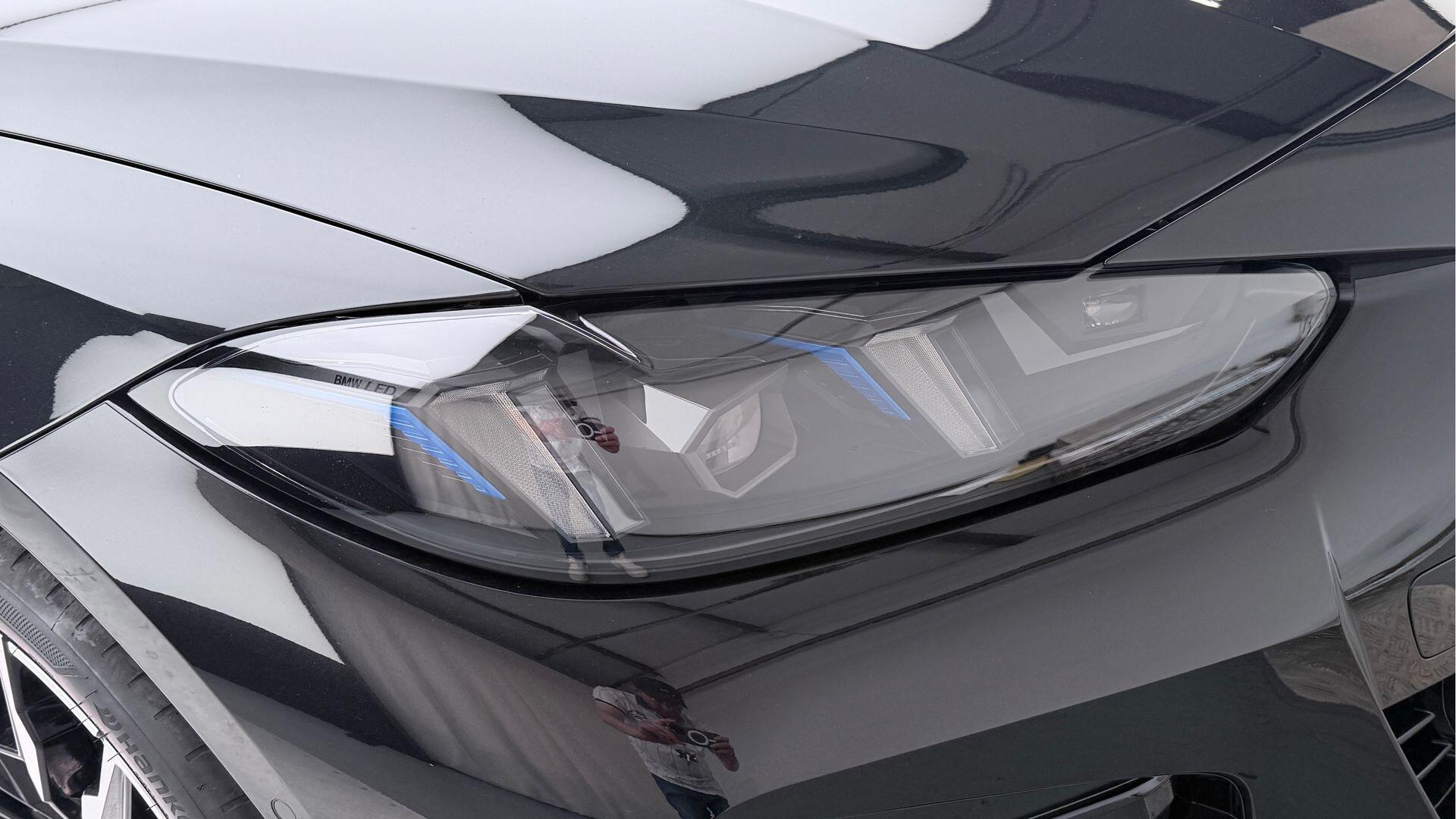 BMW I4 view 22