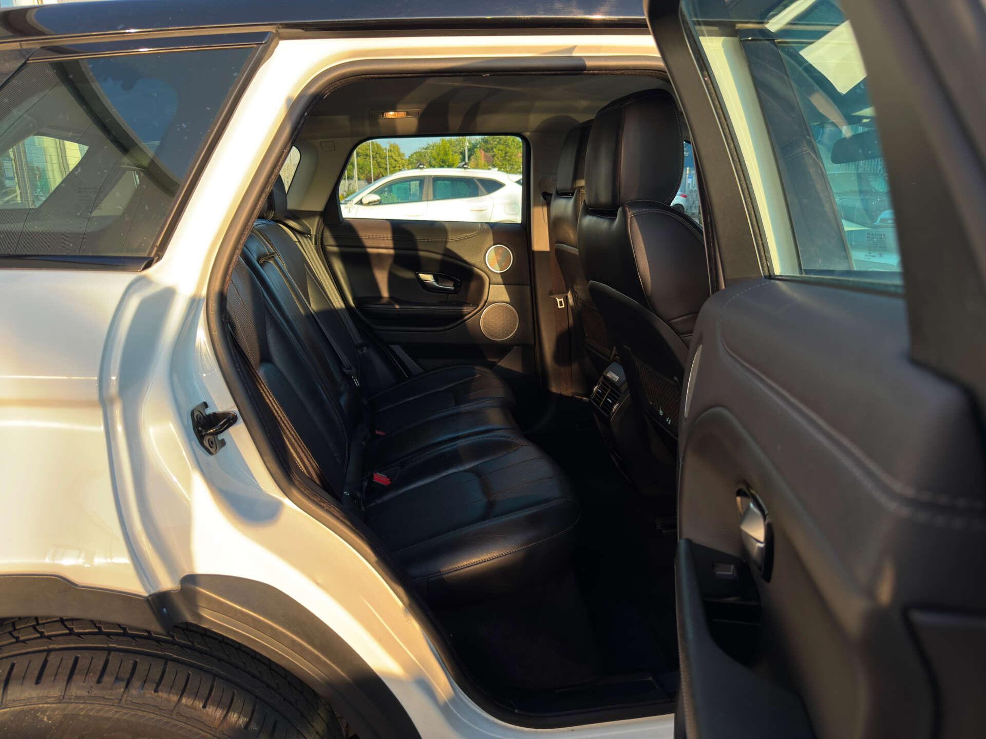 Land Rover Range Rover Evoque view 27