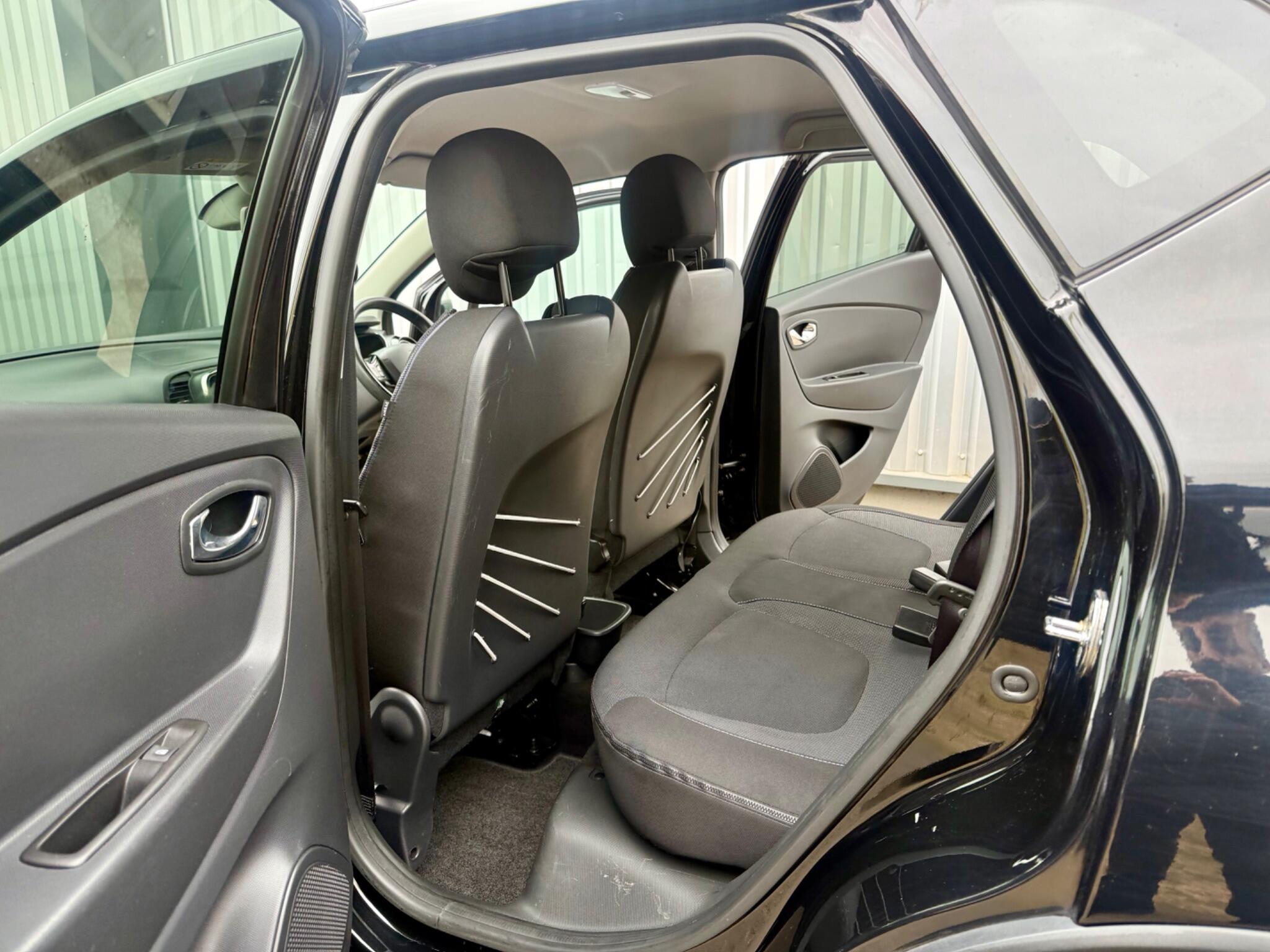 Renault Captur view 10