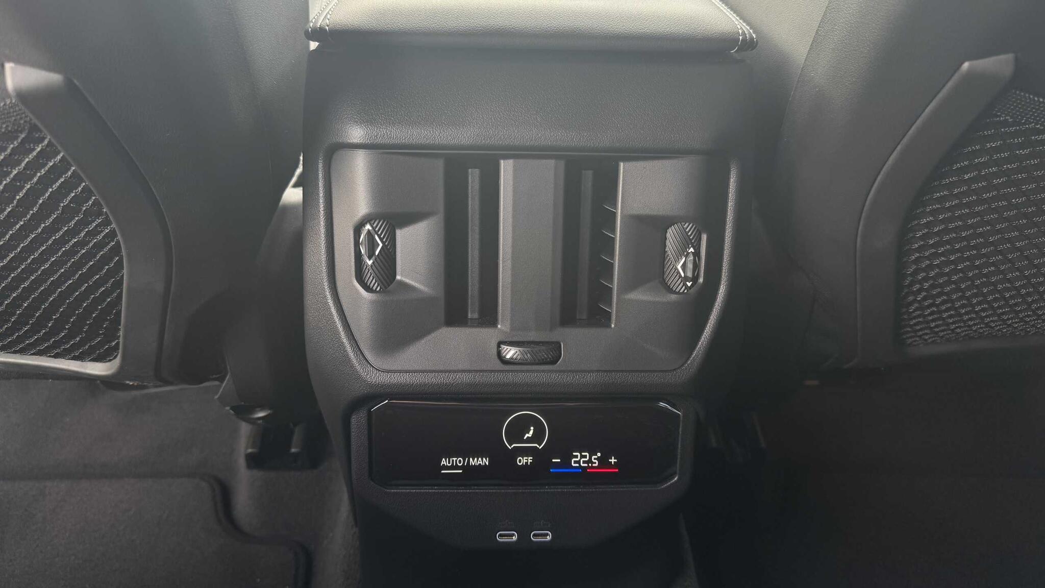 BMW X3 view 9
