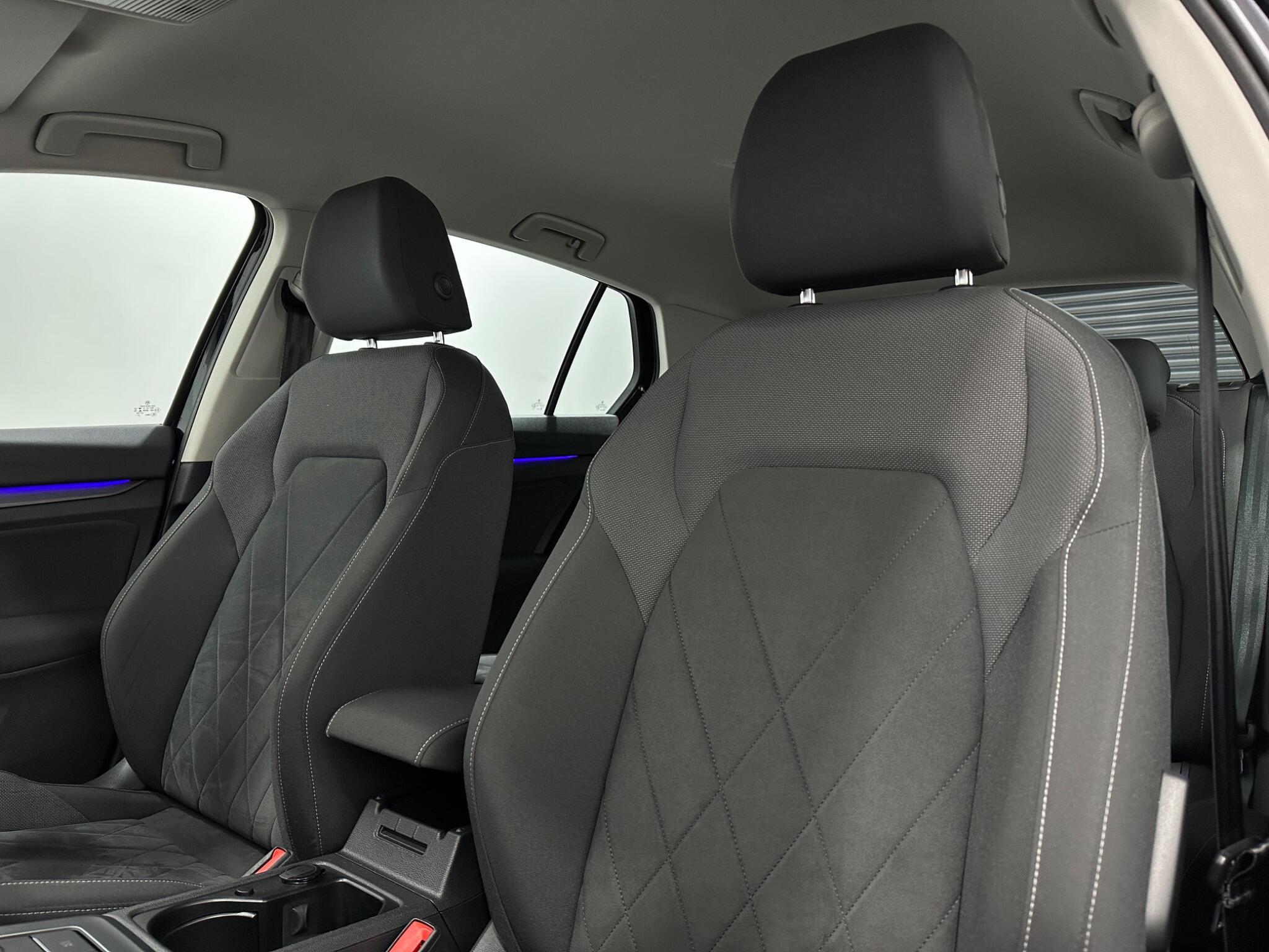 Volkswagen Golf view 35