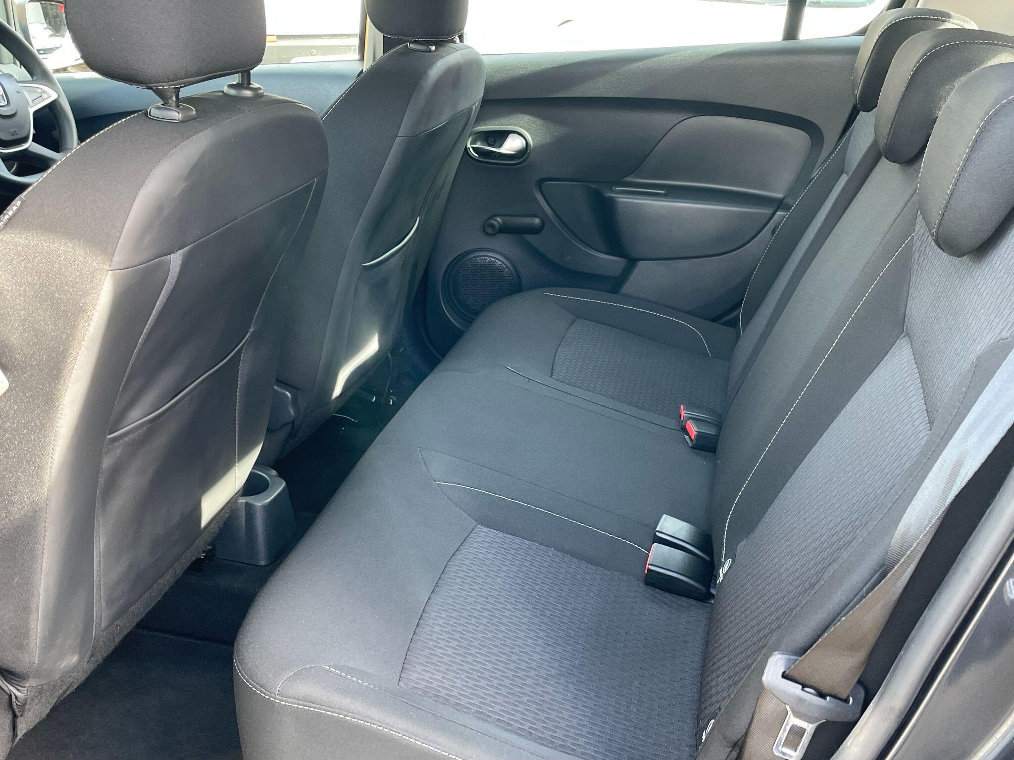 Dacia Sandero view 19