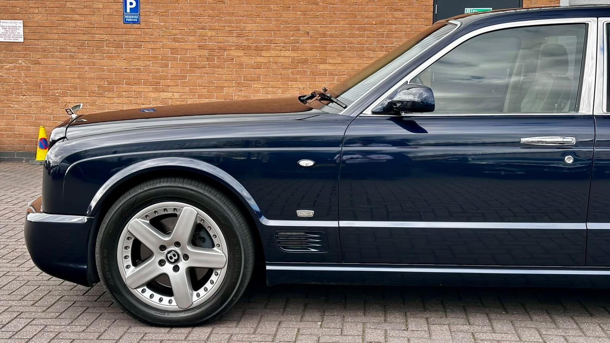 Bentley Arnage view 18