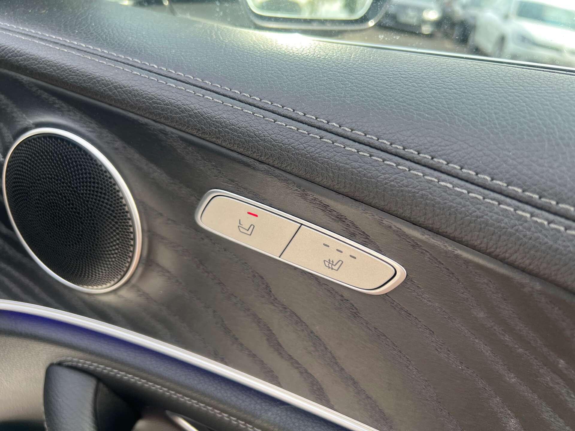 Mercedes-Benz E-Class view 43