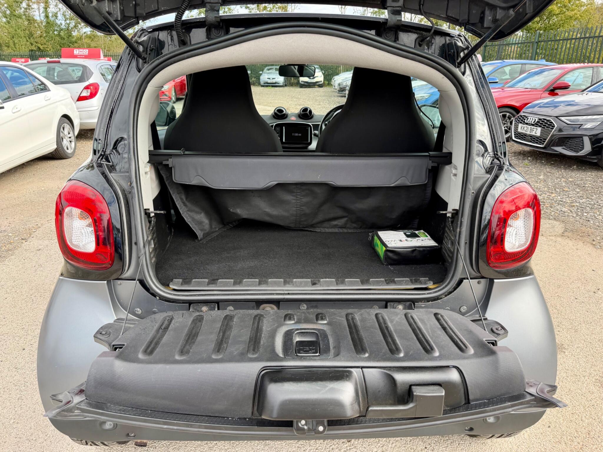 Smart Fortwo view 32