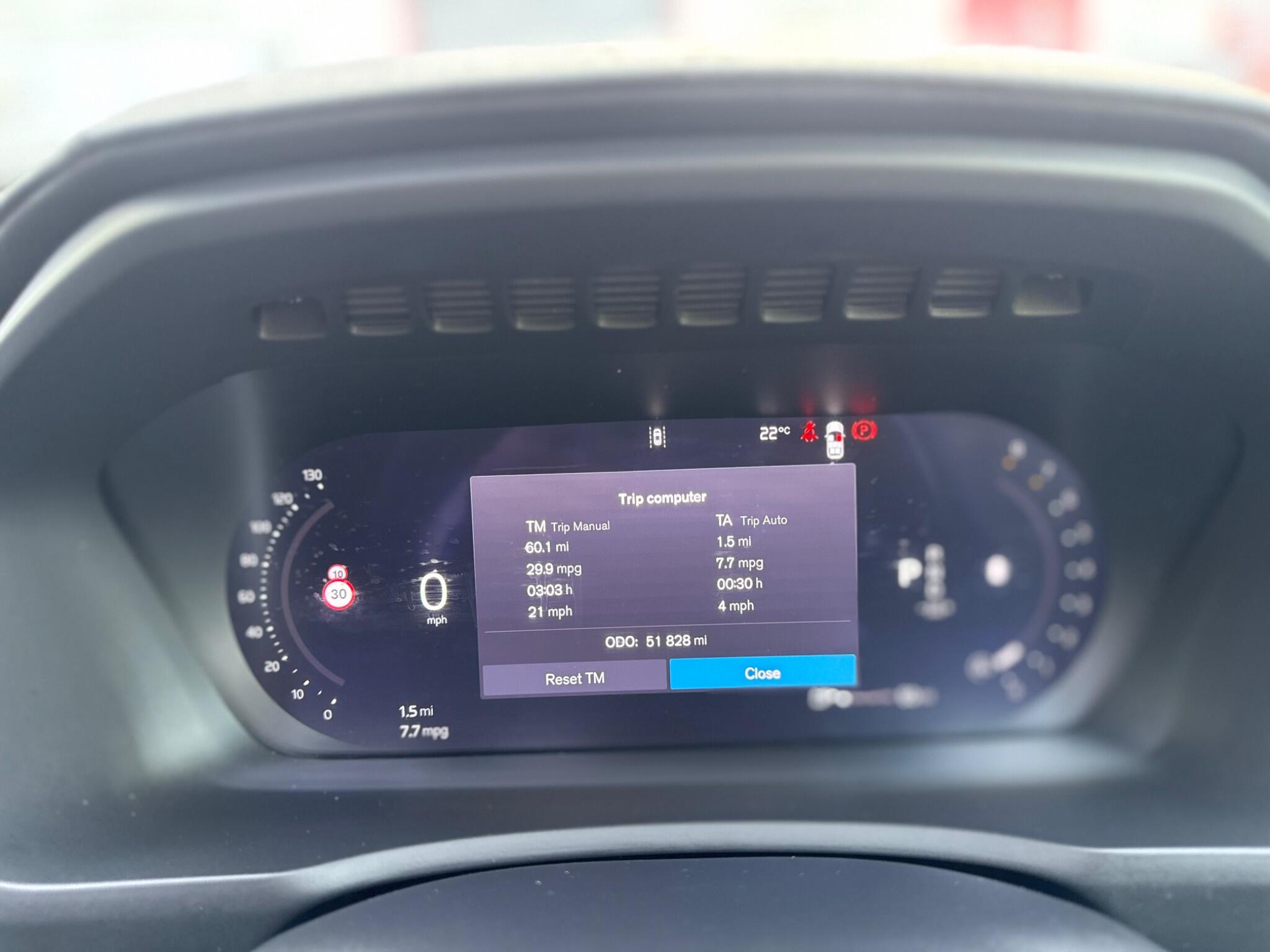 Volvo XC90 view 36