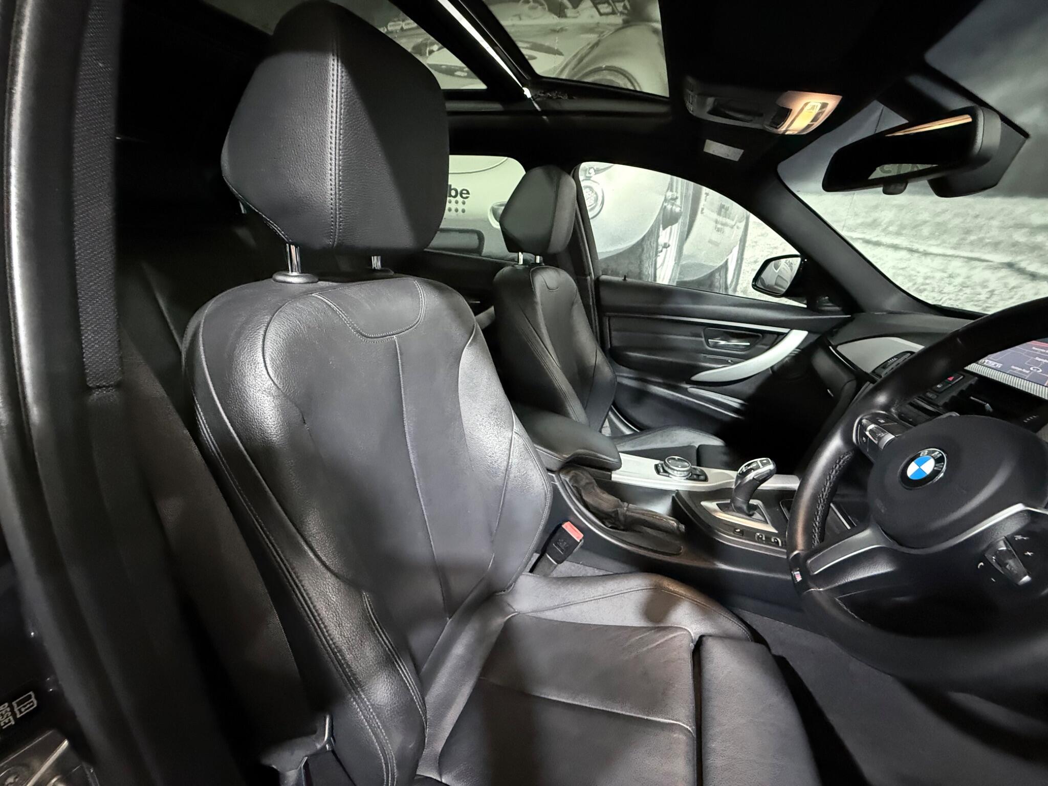 BMW 3 Series view 9