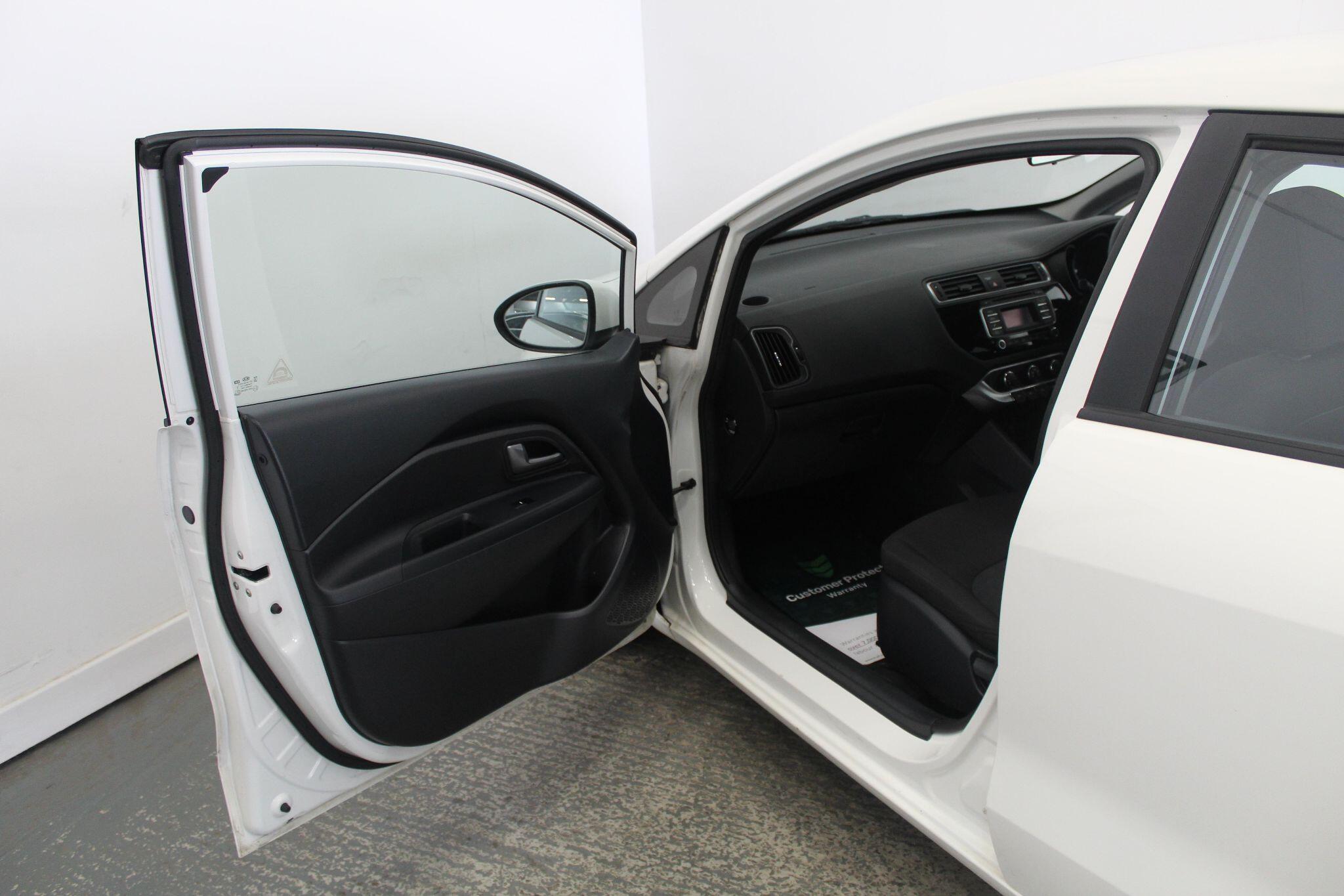 Kia Rio view 24