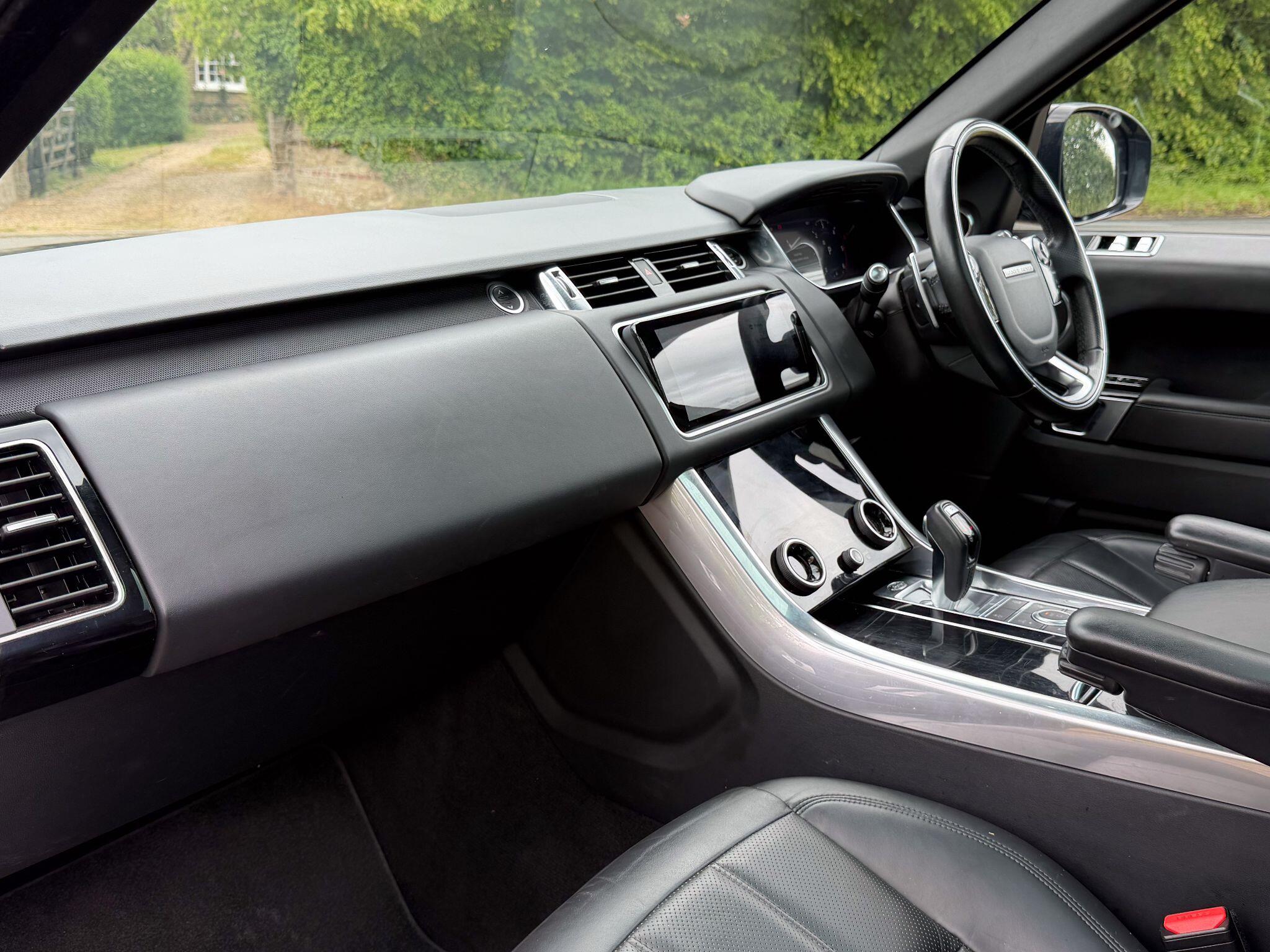 Land Rover Range Rover Sport view 12