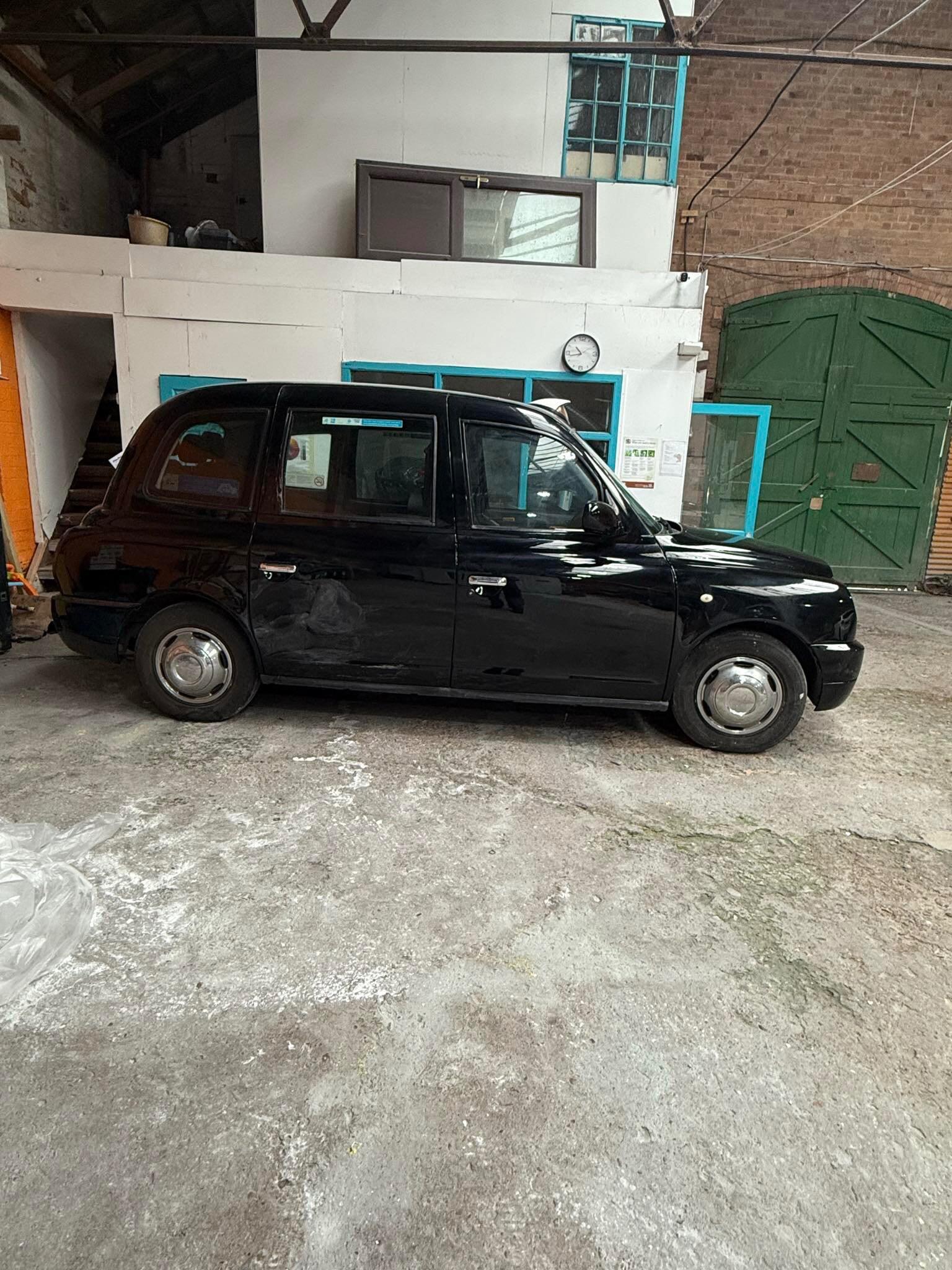 London Taxis International TX4