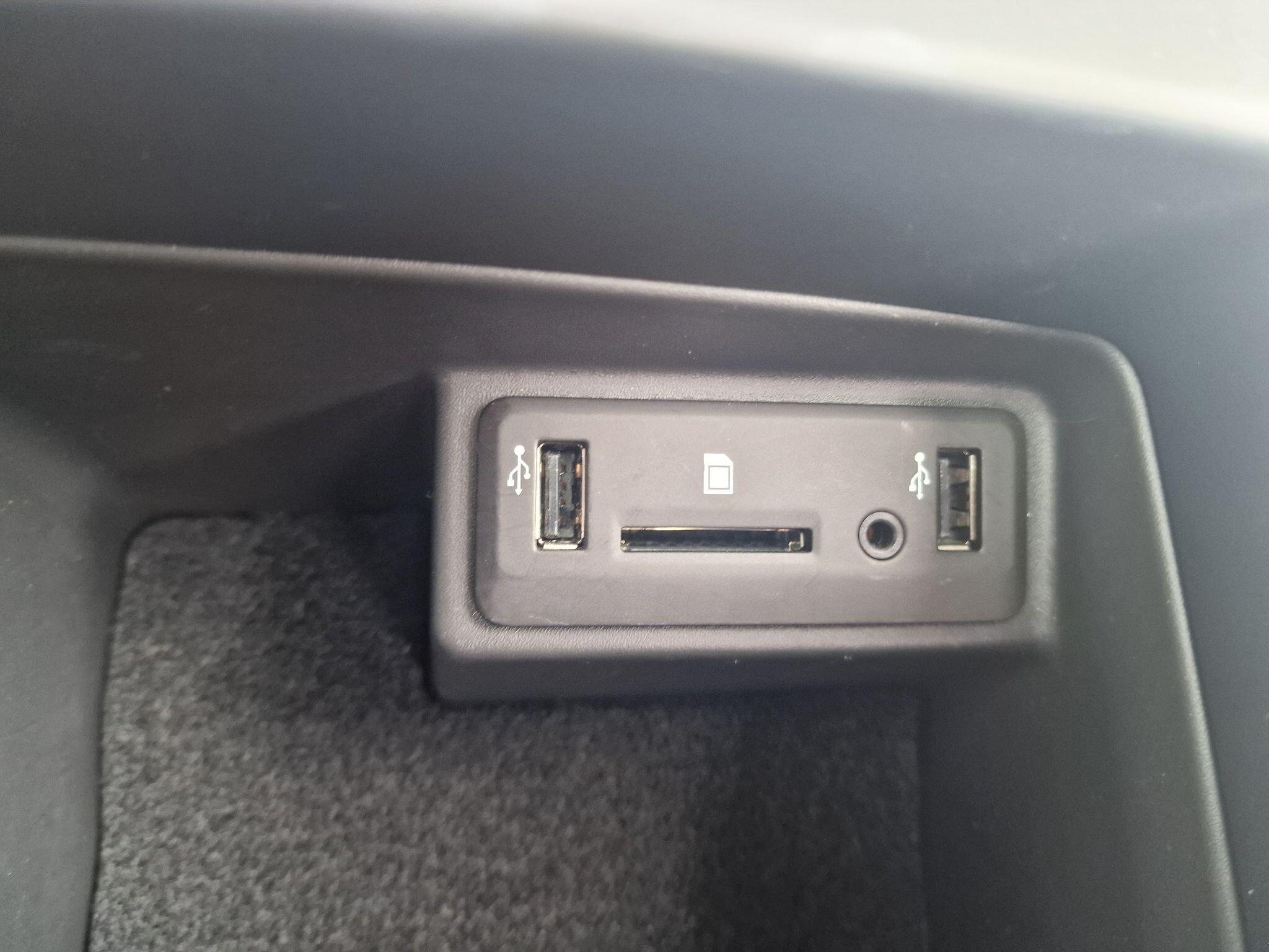 Renault Scenic view 25