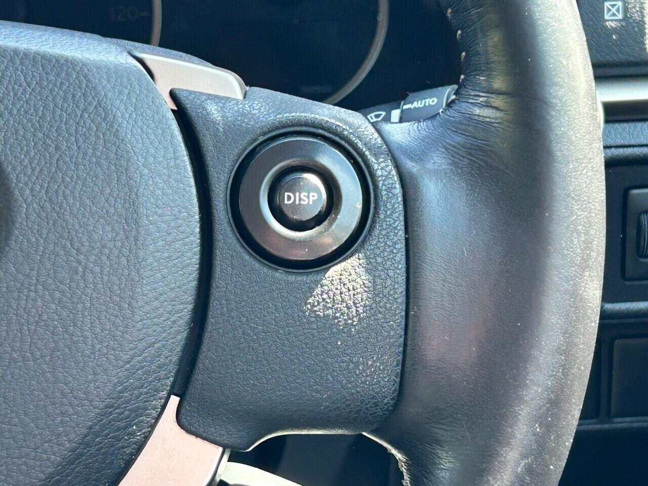 Lexus CT view 32