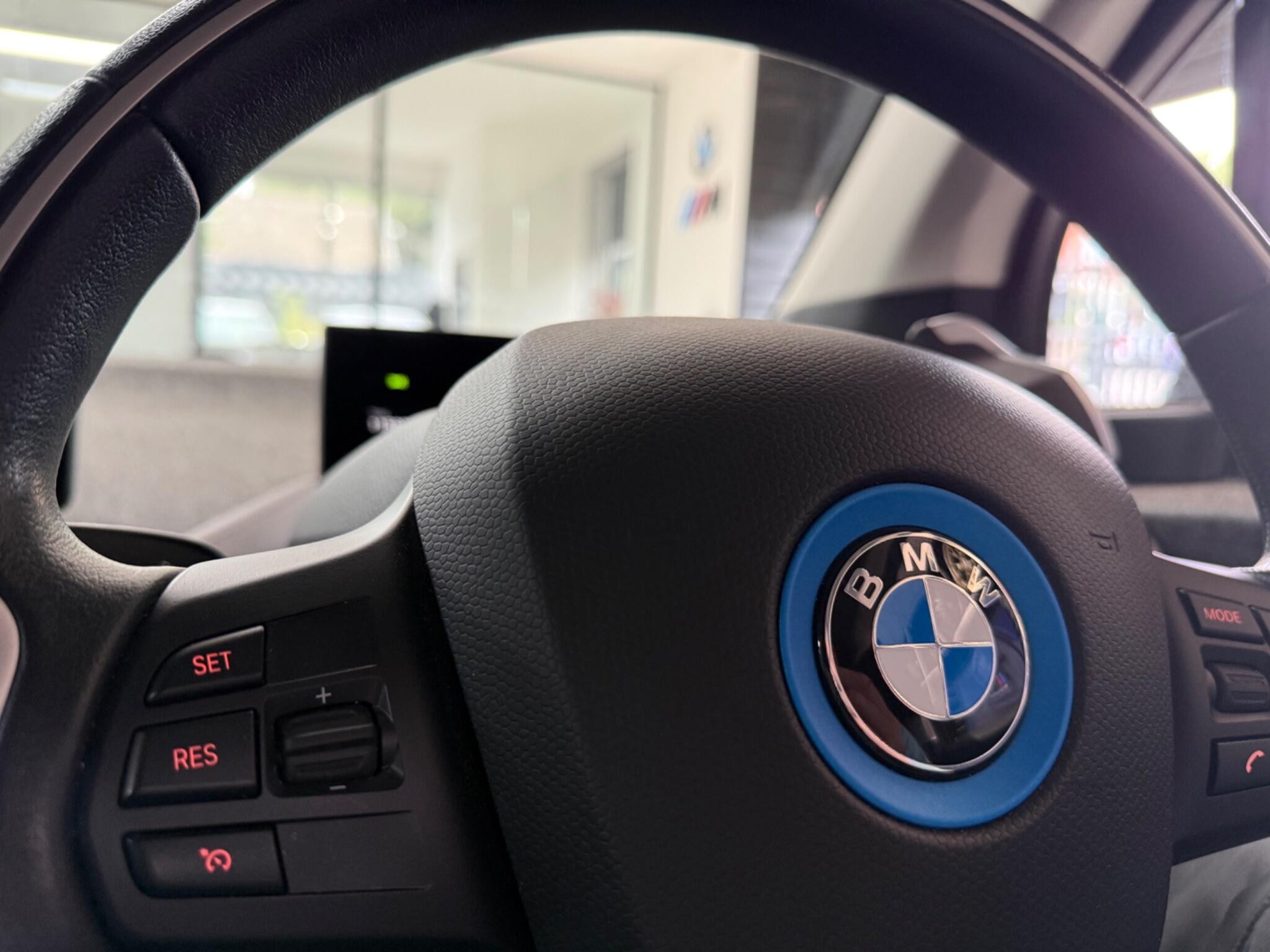BMW I3 view 22
