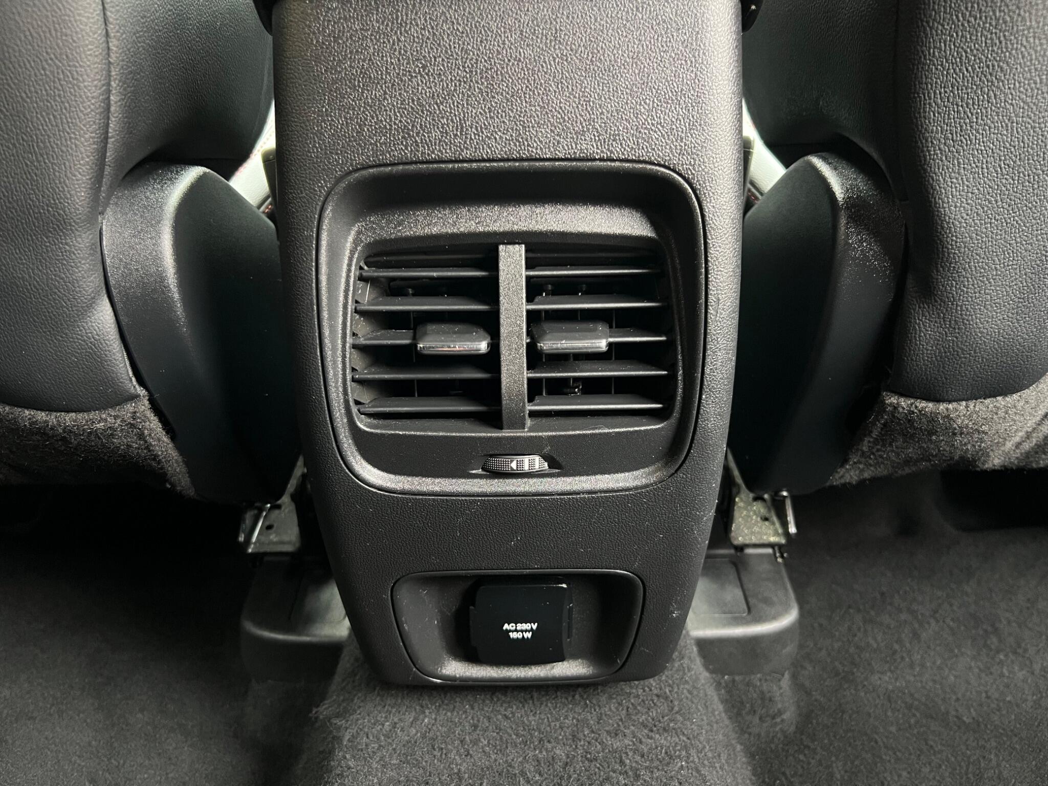 Ford Kuga view 25
