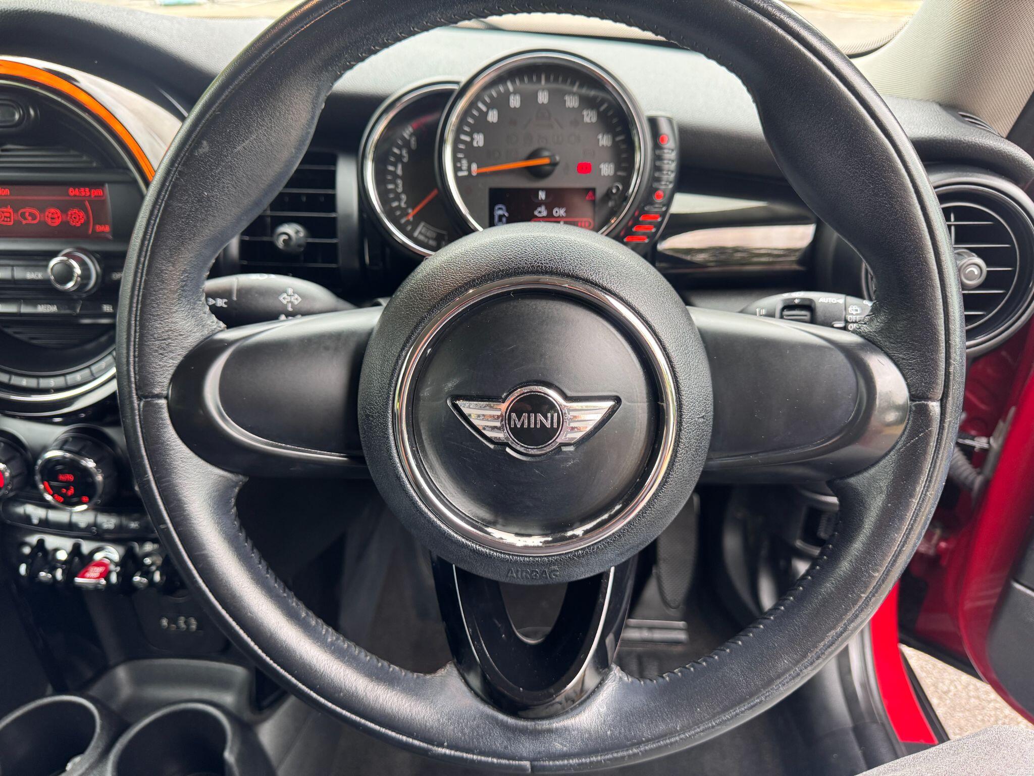 2015 MINI Hatch 1.2 One Euro 6 (s/s) 3dr • 114,000 miles image 13