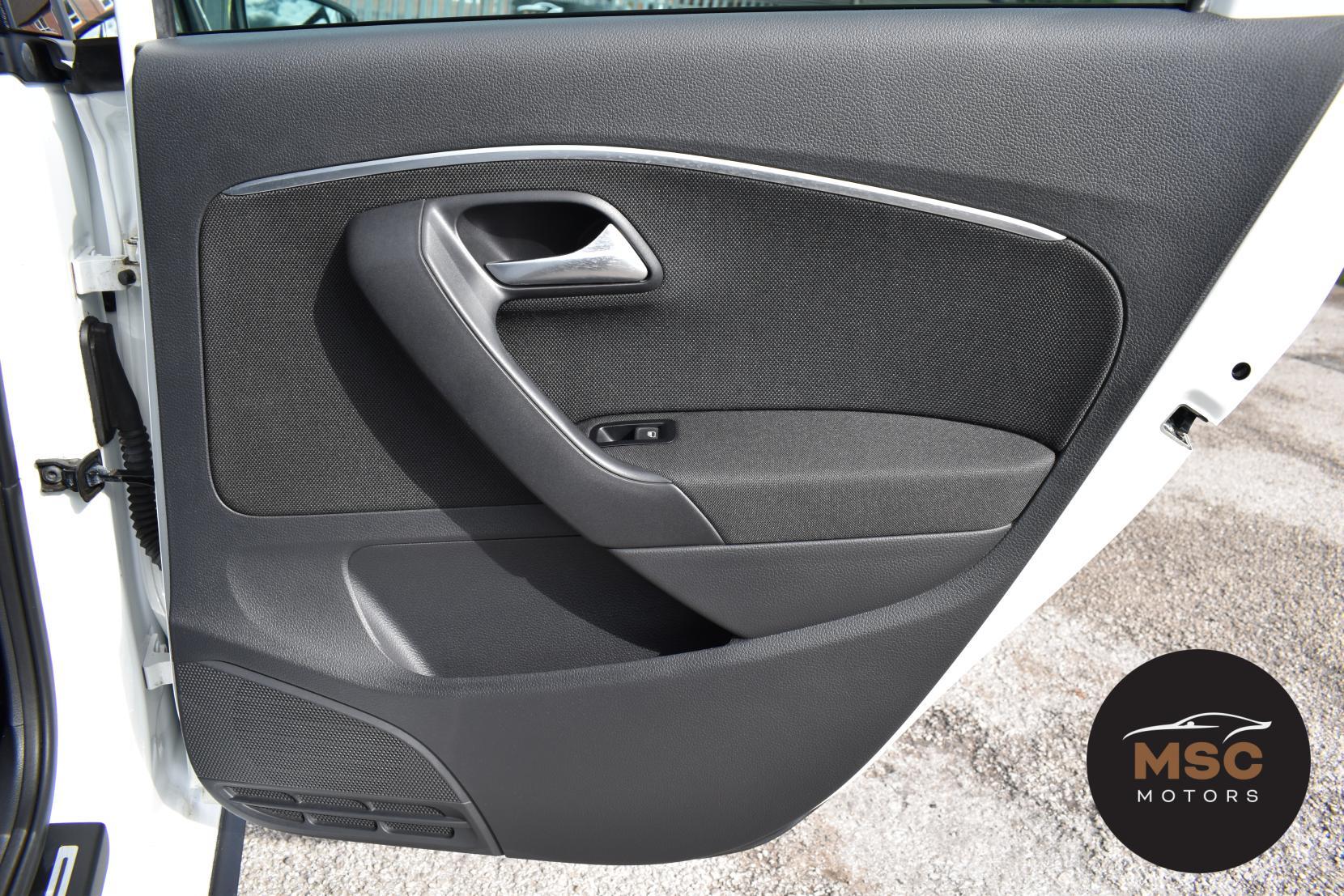 Volkswagen Polo view 58