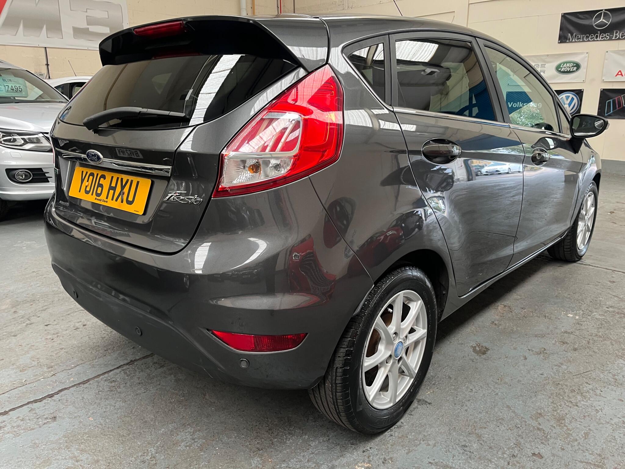 Ford Fiesta view 10