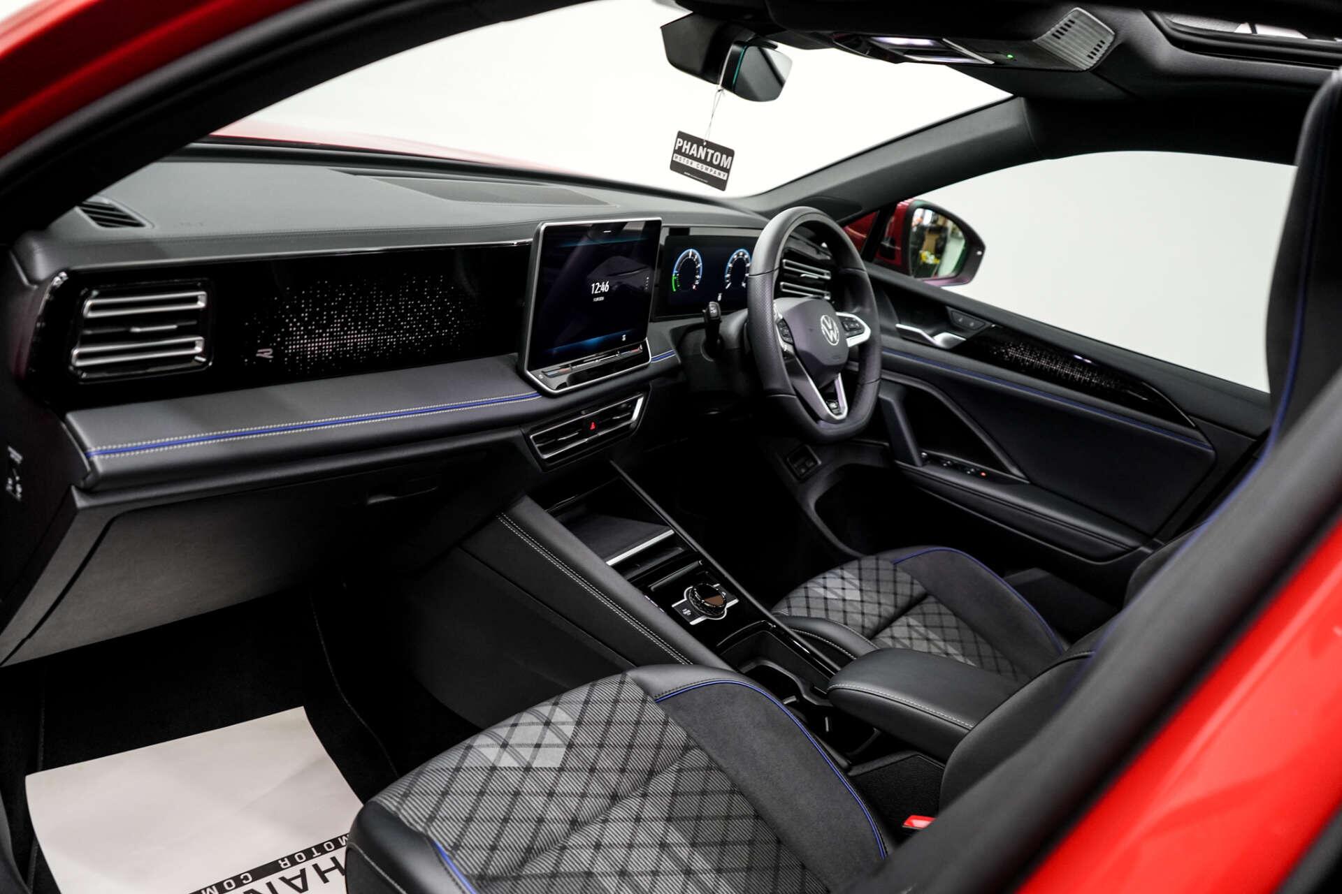Volkswagen Tiguan view 25