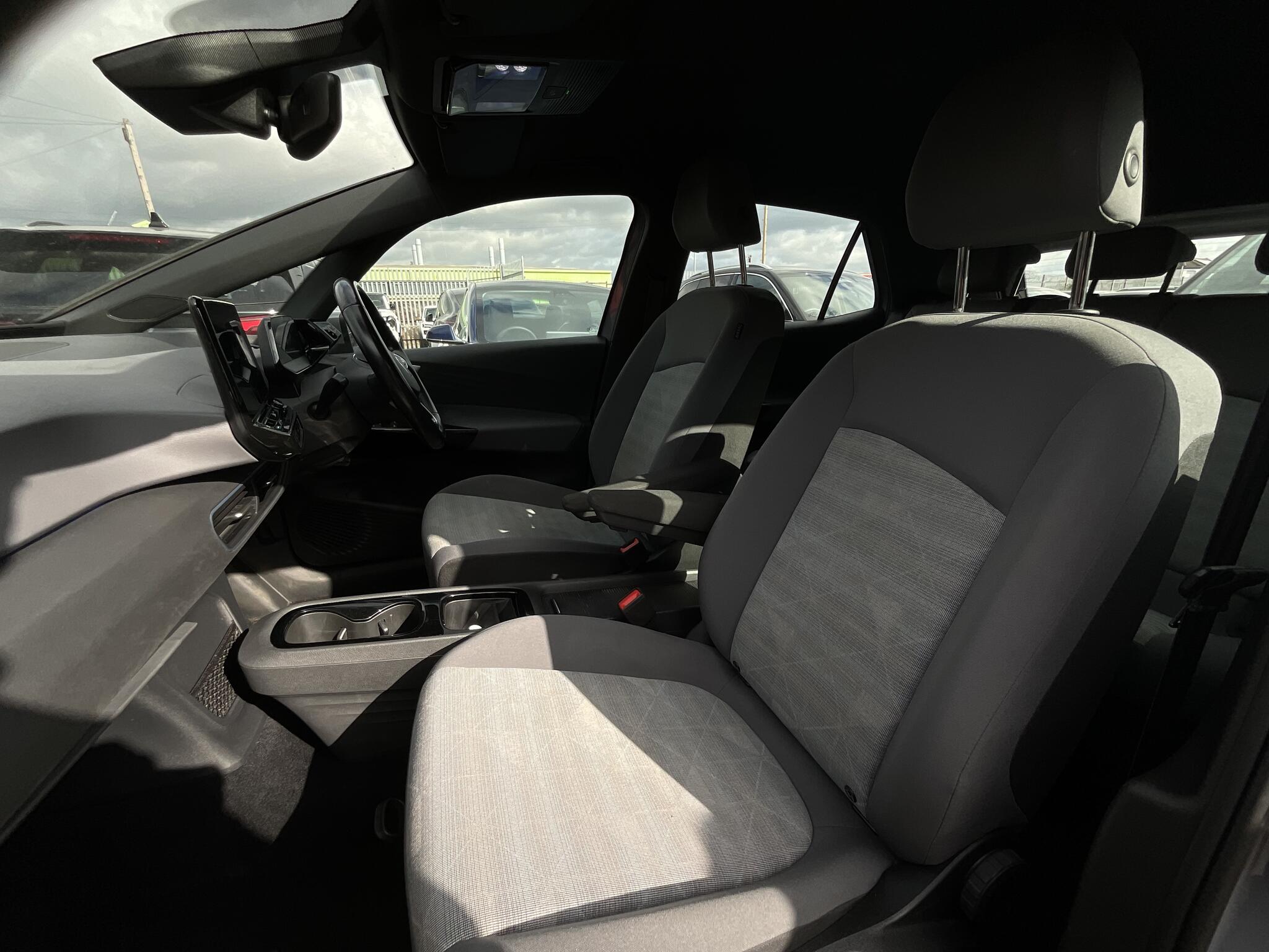 Volkswagen ID.3 view 17