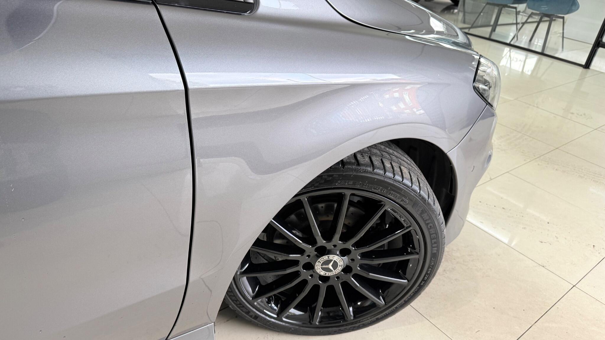 Mercedes-Benz B-Class view 18