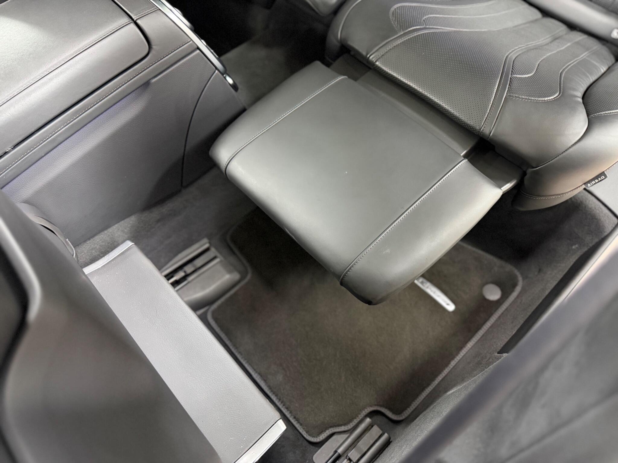 Mercedes-Benz S-Class view 44