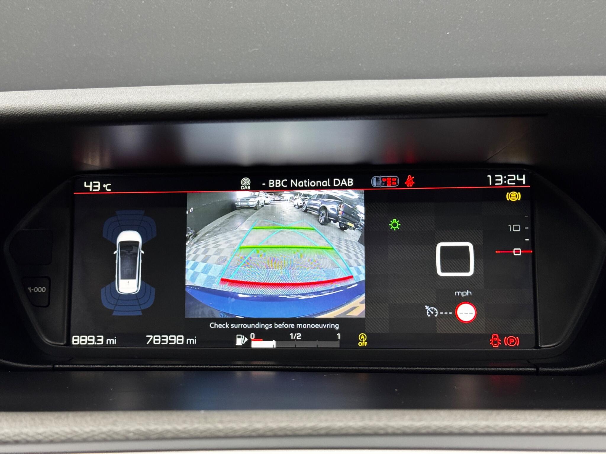 Citroen Grand C4 Spacetourer view 35