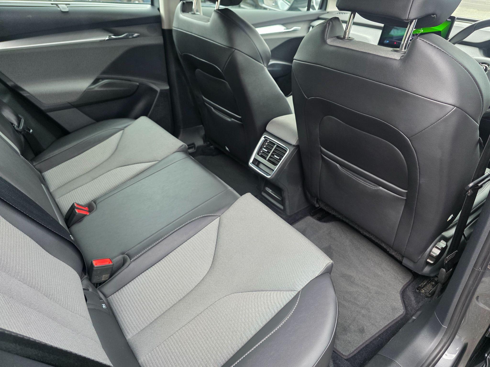 Skoda Enyaq view 11