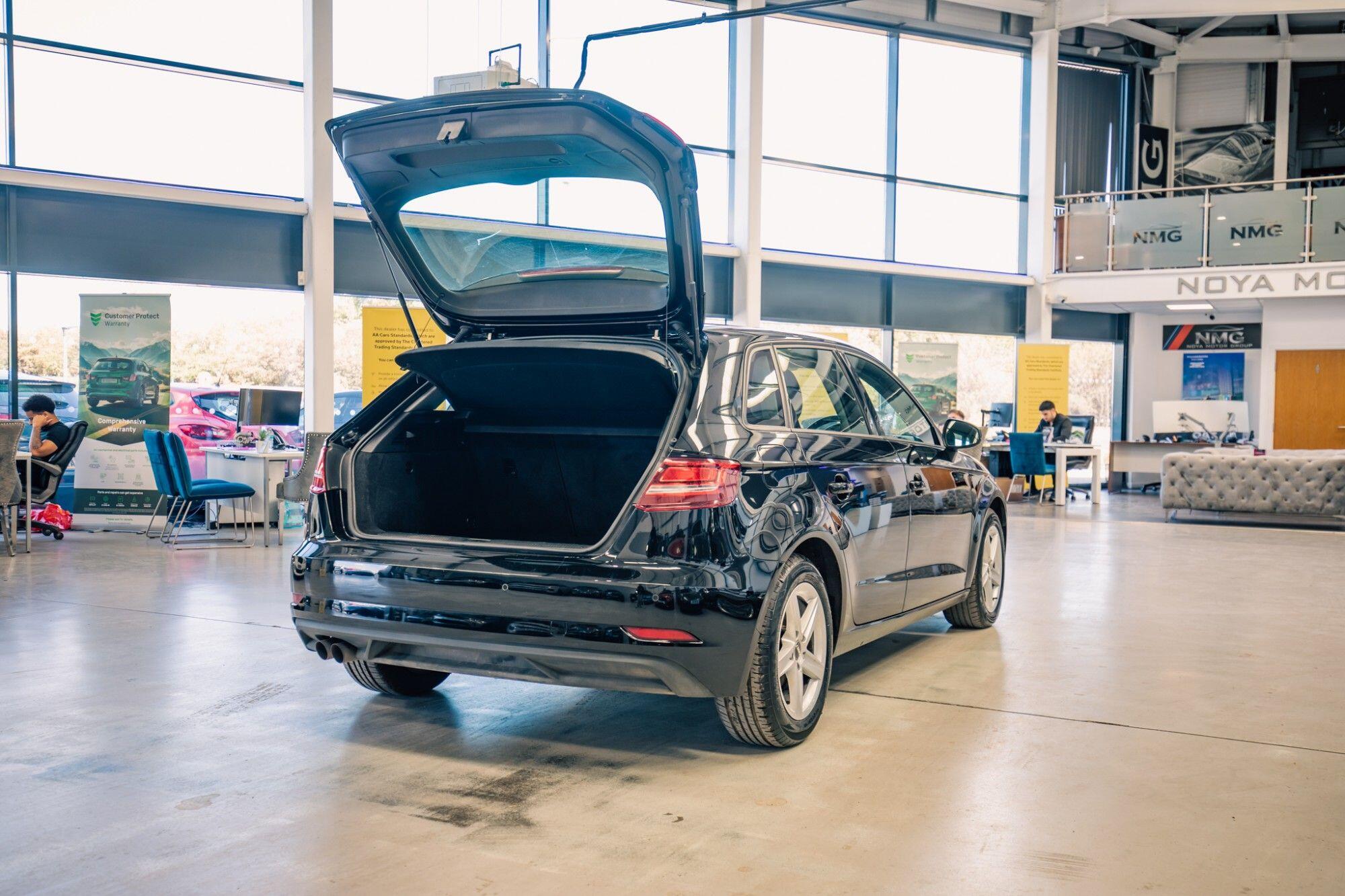 Audi A3 view 34