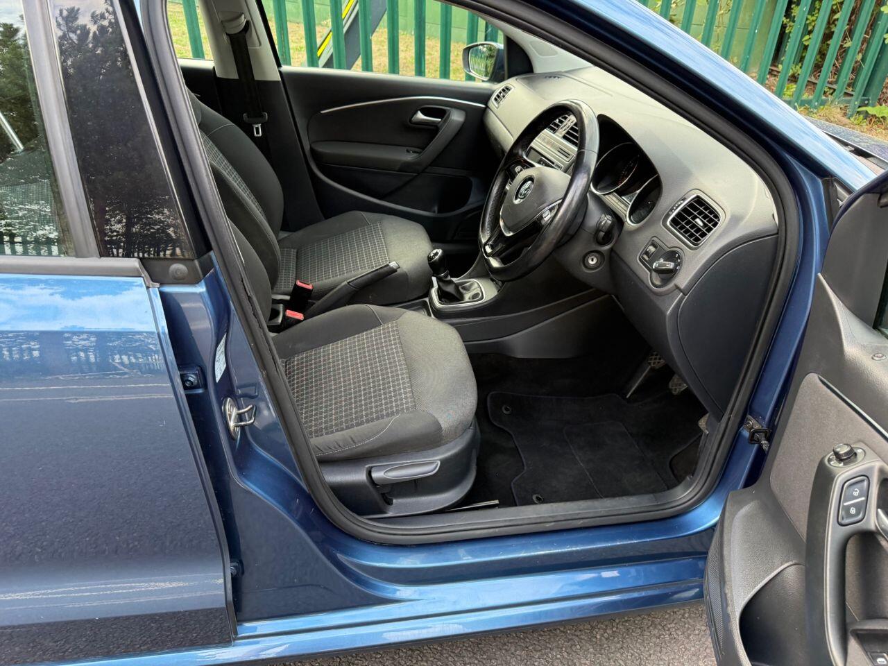Volkswagen Polo view 23