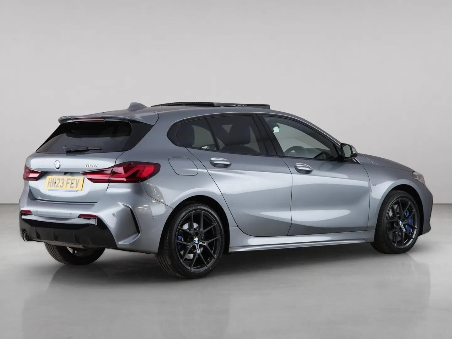 BMW 1 Series view 7