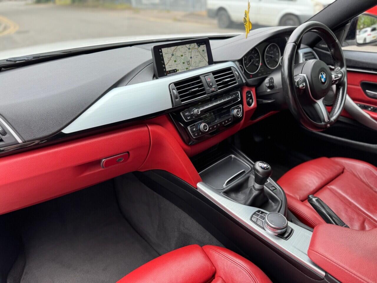 BMW 4 Series view 26