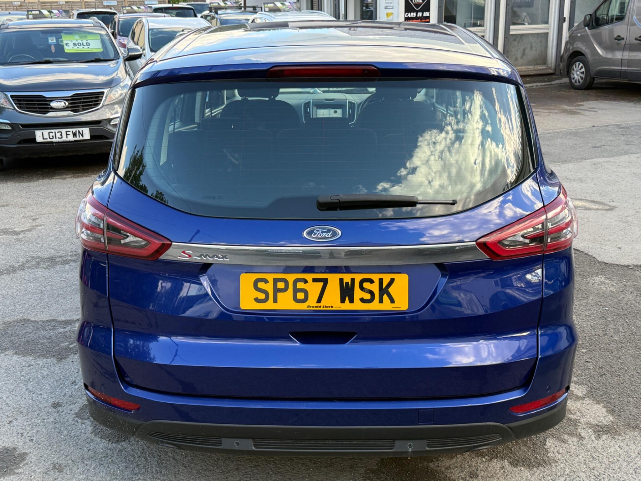 Ford S-Max - Image 17