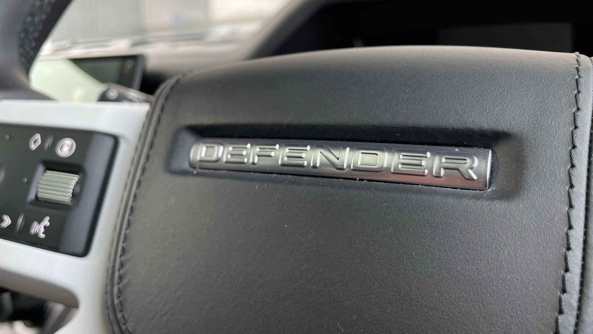 Land Rover Defender view 46