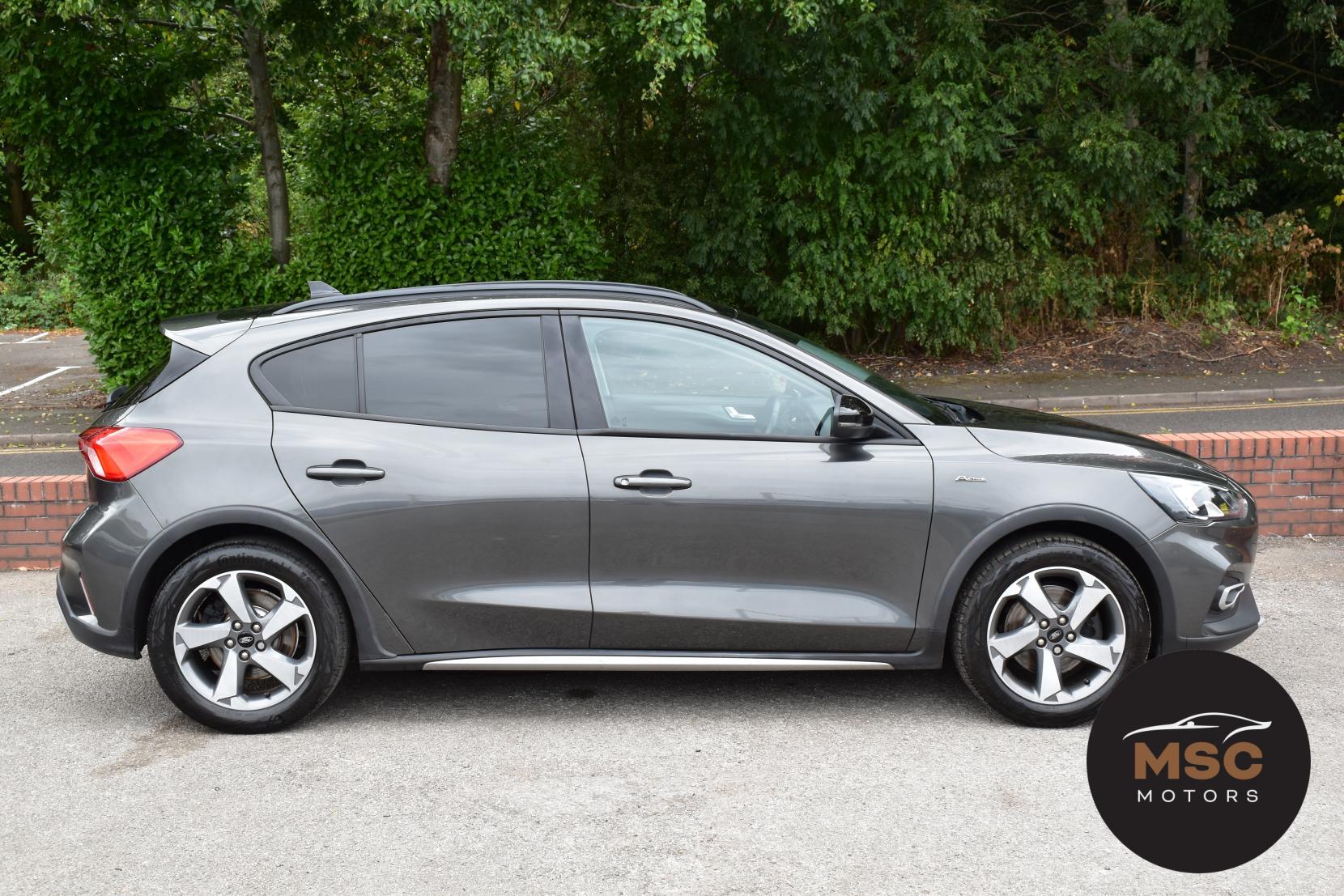 Ford Focus view 21