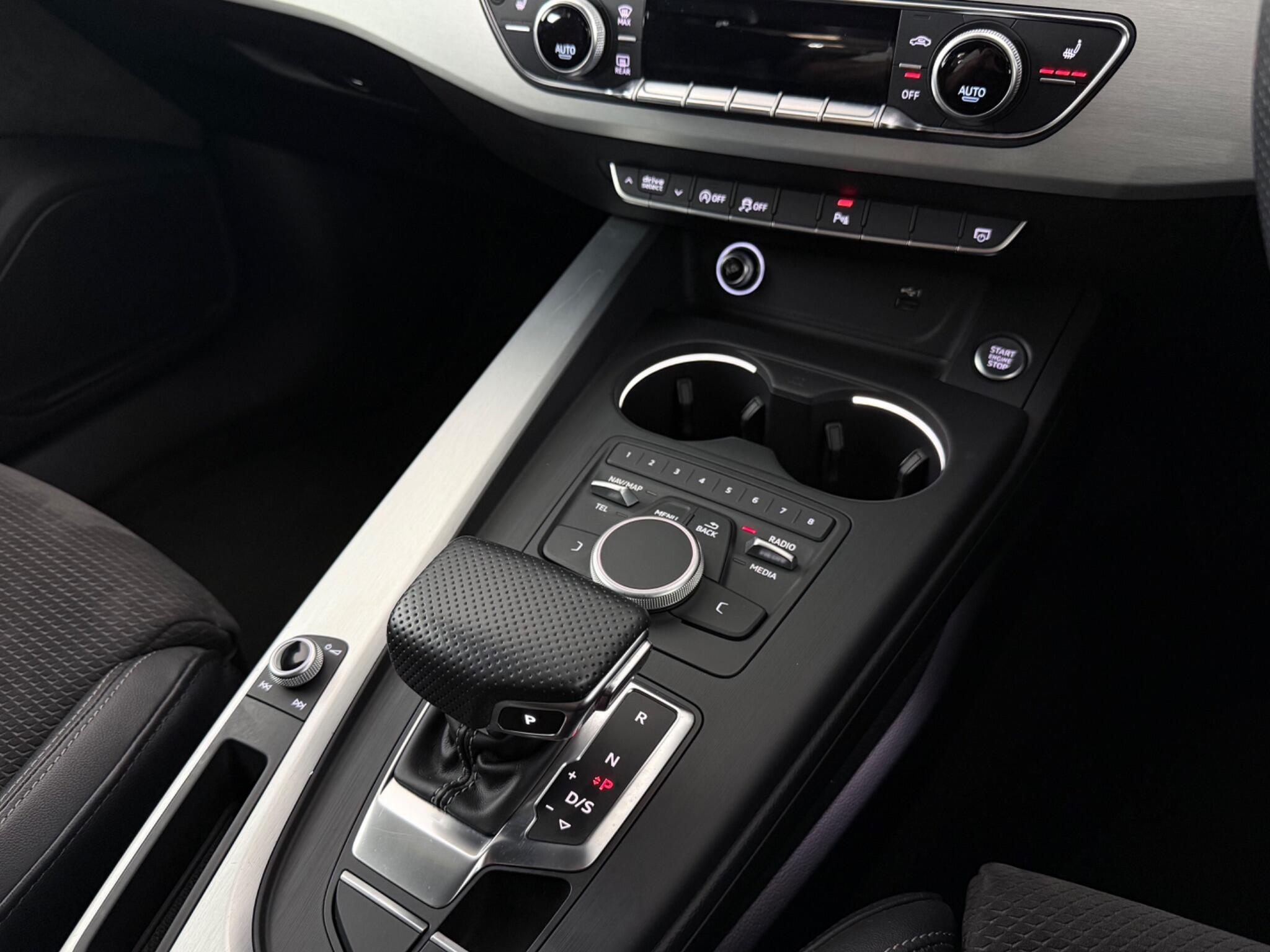 Audi A4 view 28