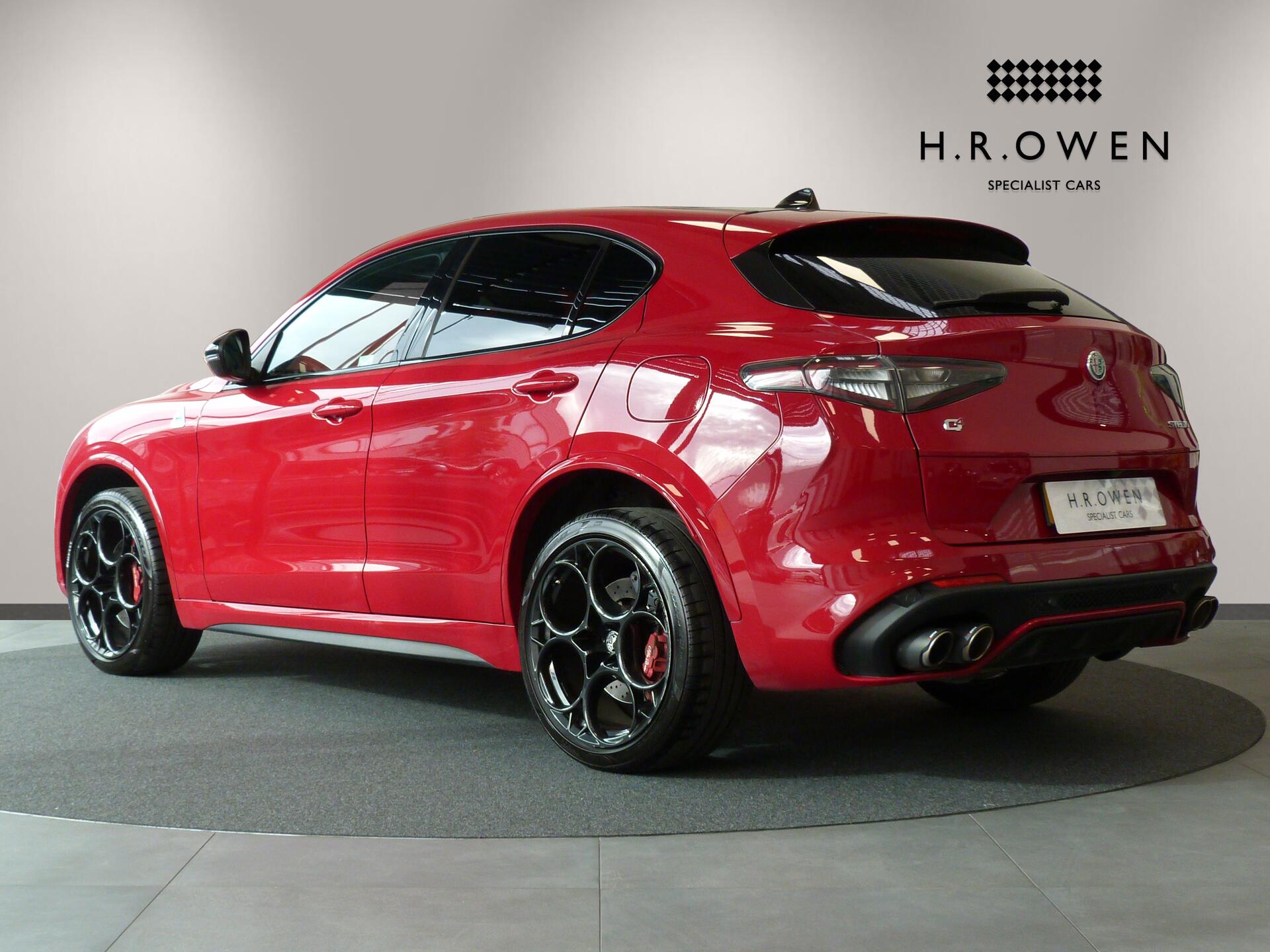 Alfa Romeo Stelvio view 2